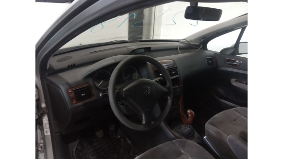 peugeot 307 (3a/c) 2000-2012 del año 2003