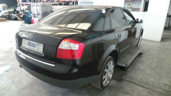 audi a4 berlina (8e) 2000-2004 del año 2001