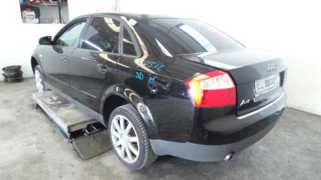 audi a4 berlina (8e) 2000-2004 del año 2001