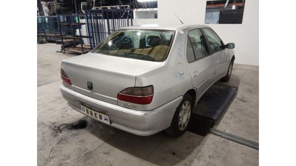 peugeot 306 berlina 3/4/5 puertas (s2) 1997-2003 del año 2000
