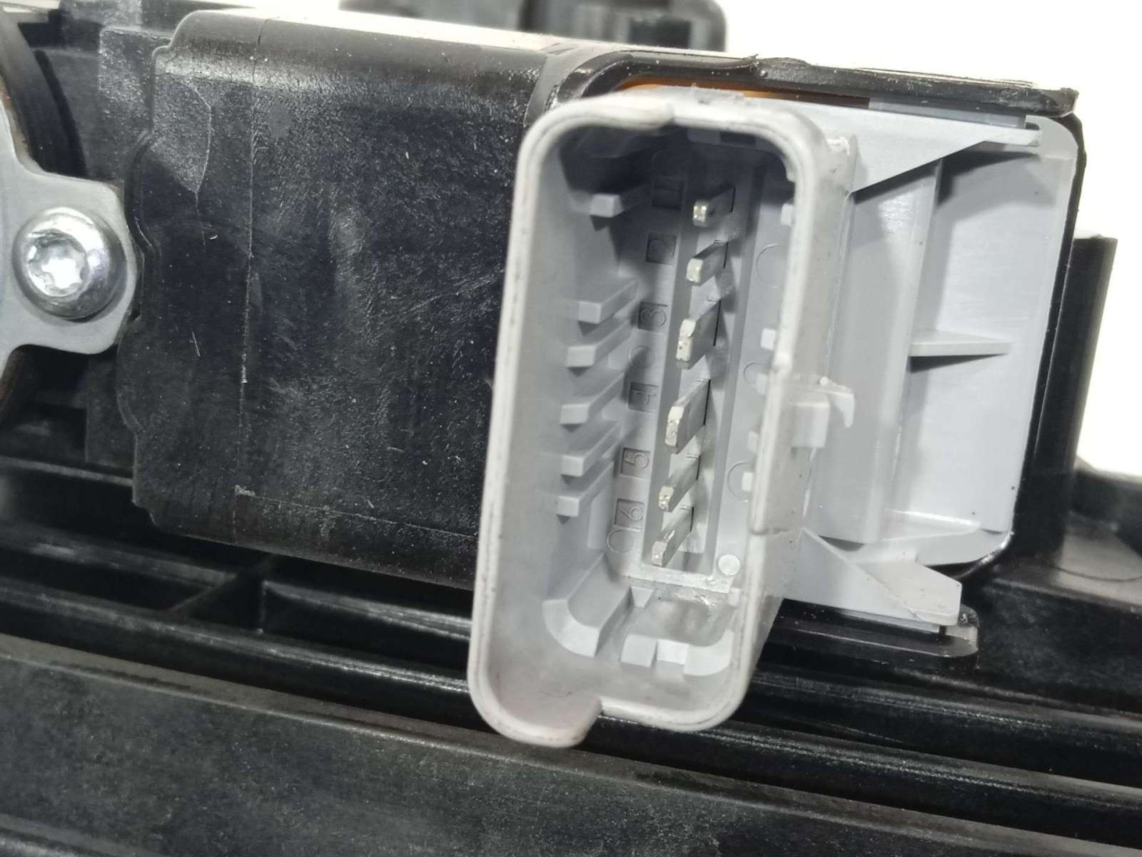 ELEVALUNAS TRASERO IZQUIERDO PEUGEOT 208 (P2) 2019- (9829045980 1647246)