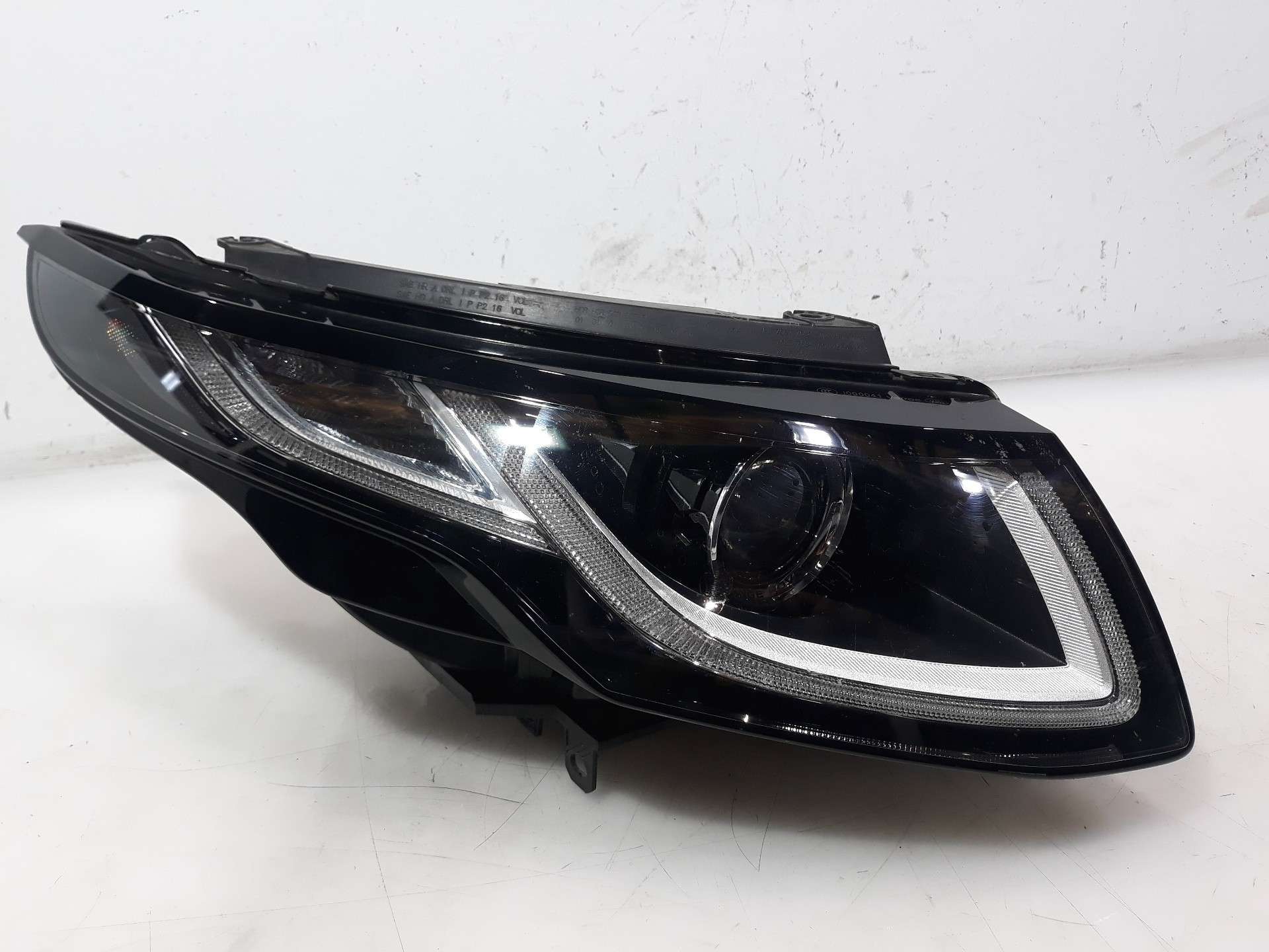 FARO DERECHO LAND ROVER EVOQUE 2011-2018 (GJ3213W029E 1540457)