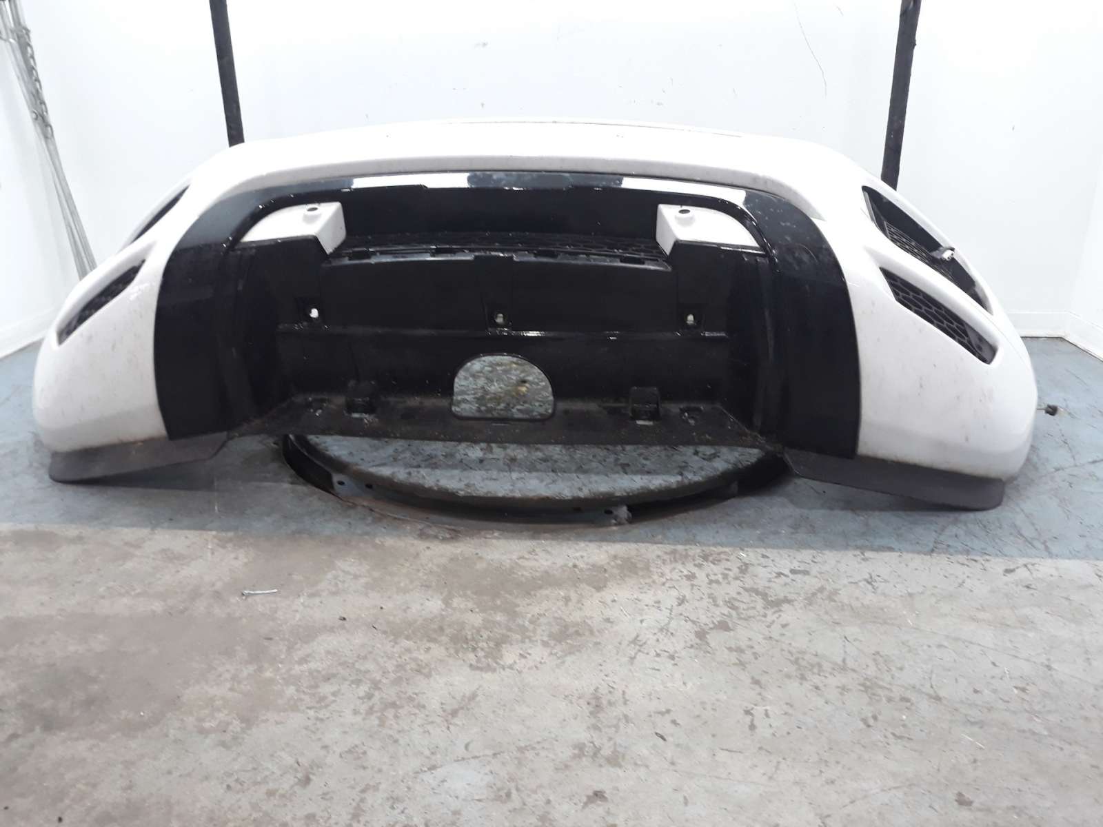 PARAGOLPES DELANTERO LR072581 LR072581 