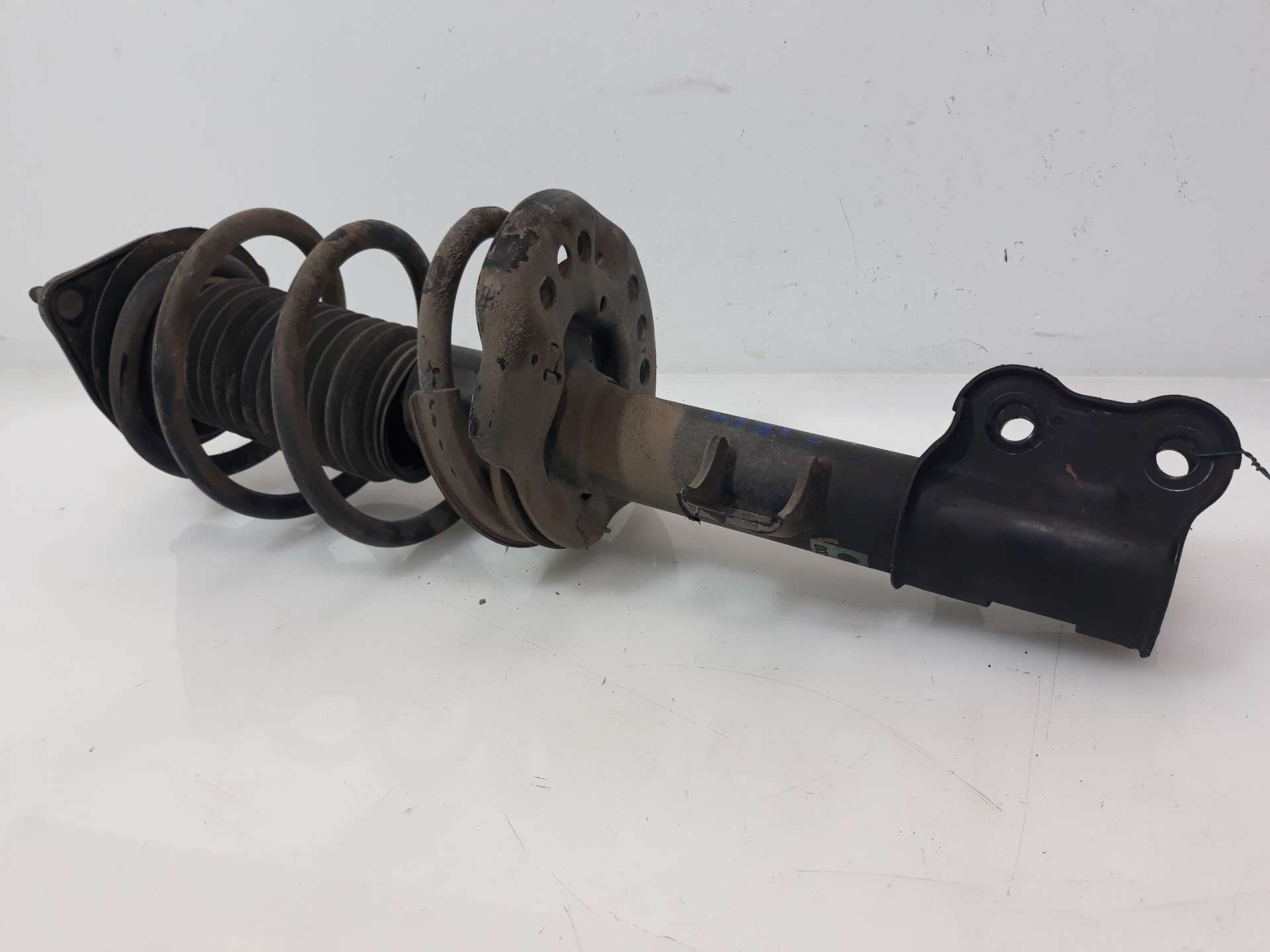 AMORTIGUADOR DELANTERO IZQUIERDO HYUNDAI I40 2012- (546513Z330 1492578)