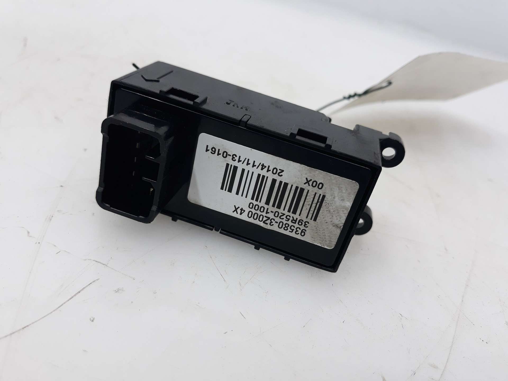 MANDO ELEVALUNAS TRASERO IZQUIERDO HYUNDAI I40 2012- (985803Z000 1492619)