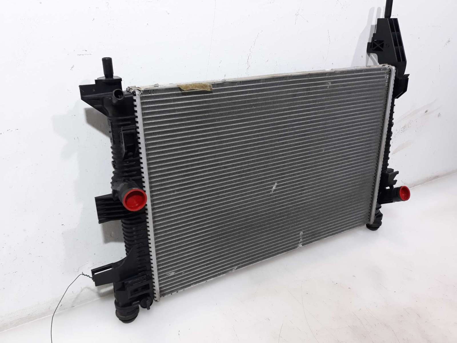 RADIADOR AGUA FORD FOCUS LIM. 2014-2018 (1830145 1542070)