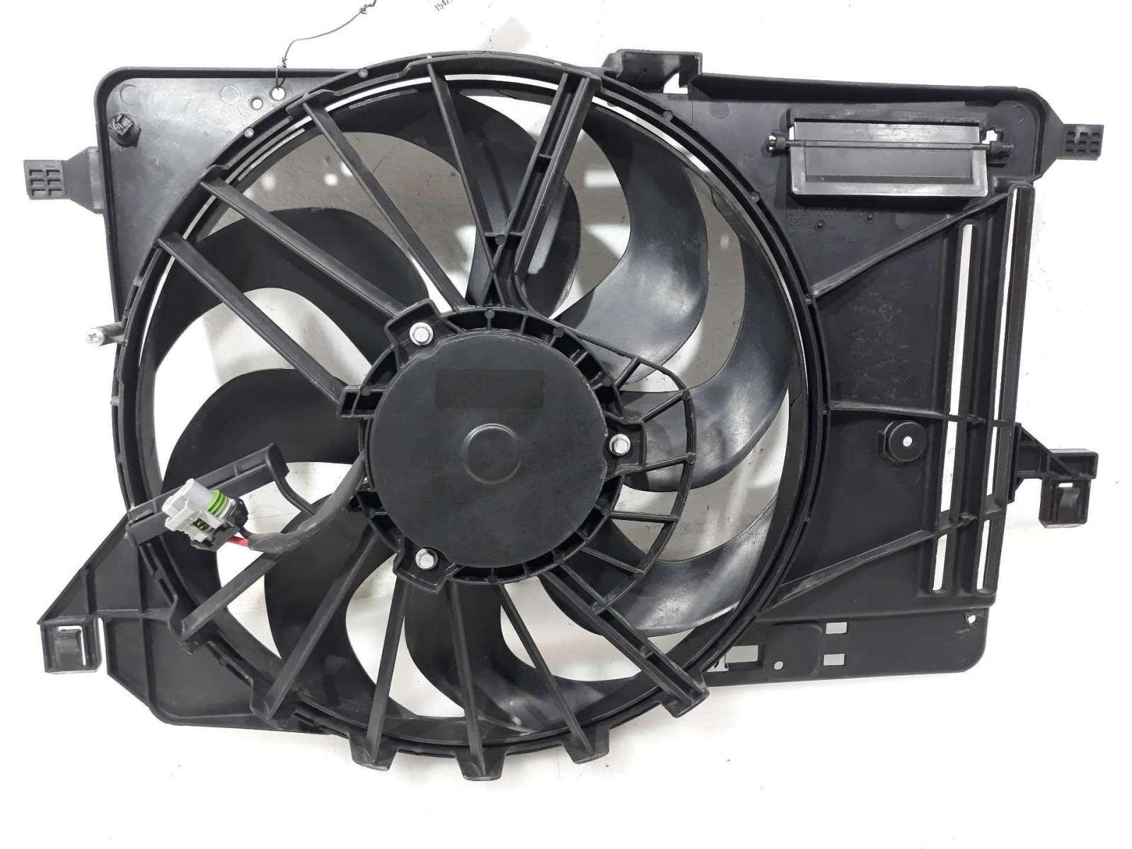 ELECTROVENTILADOR FORD FOCUS LIM. 2014-2018 (CV618C607VB 1542071)
