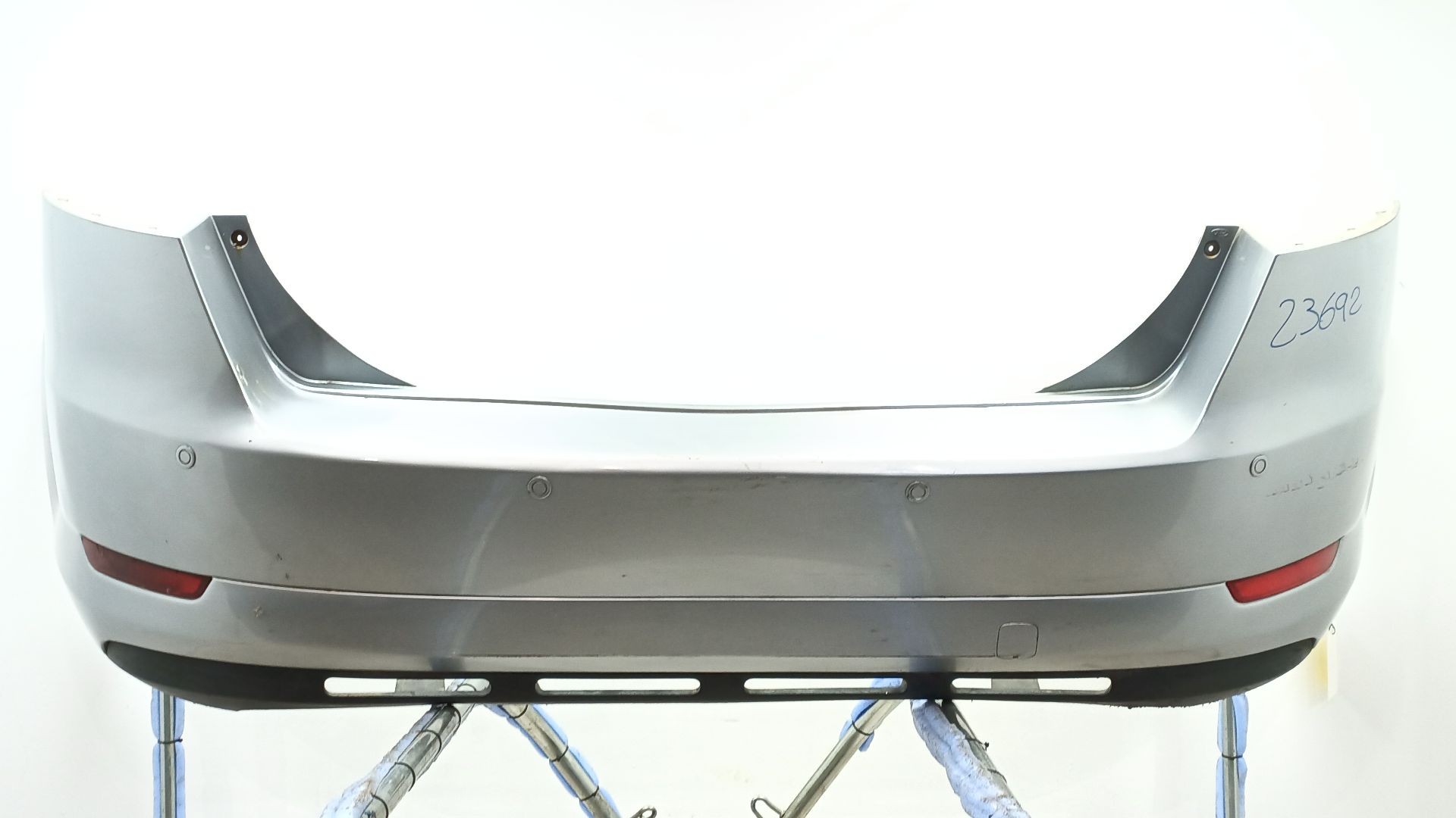 PARAGOLPES TRASERO FORD MONDEO IV (BA7) 2007-2015 (1483901 1735472)