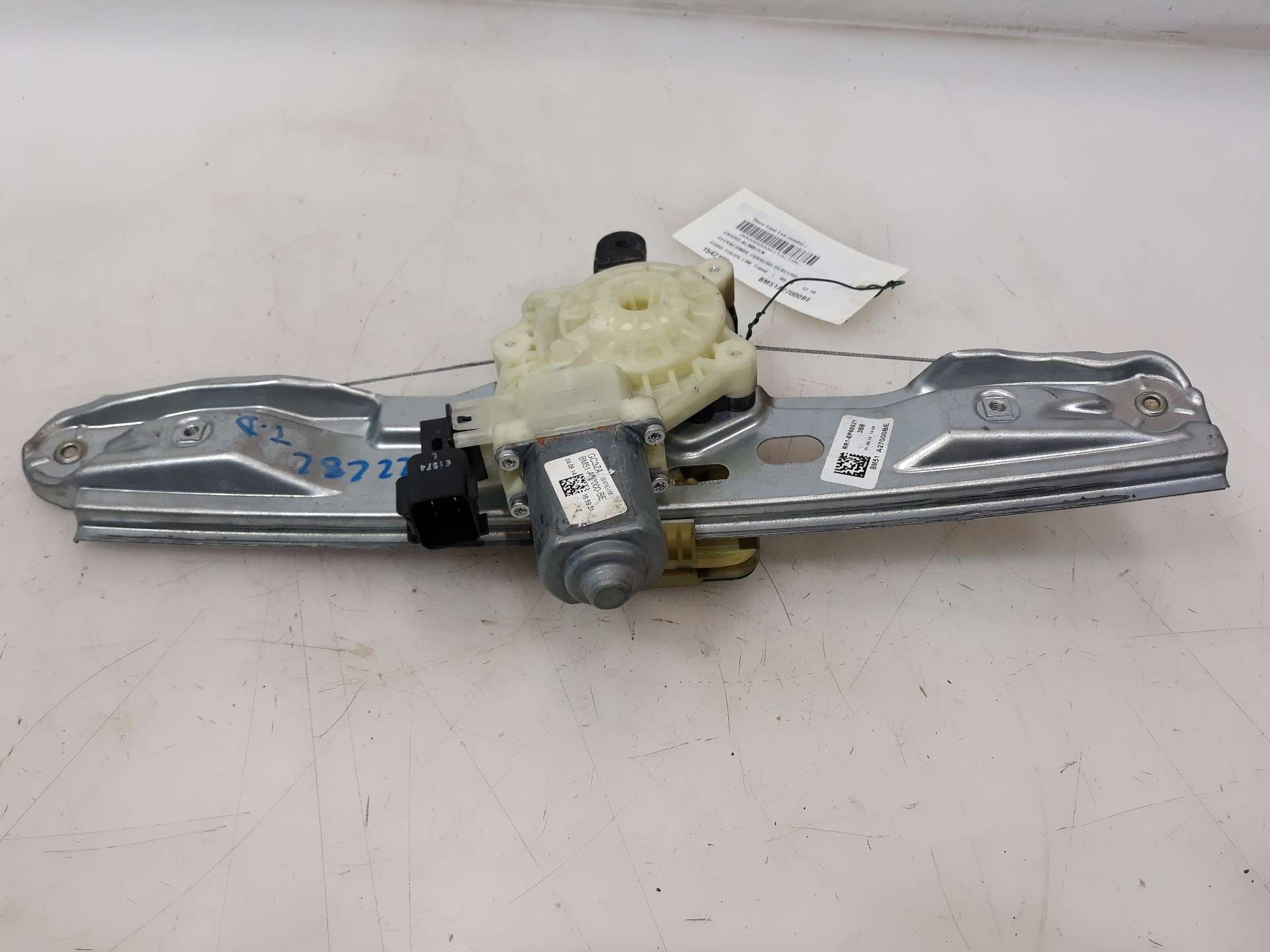 ELEVALUNAS TRASERO DERECHO FORD FOCUS LIM. 2014-2018 (BM51A27000BE 1542106)