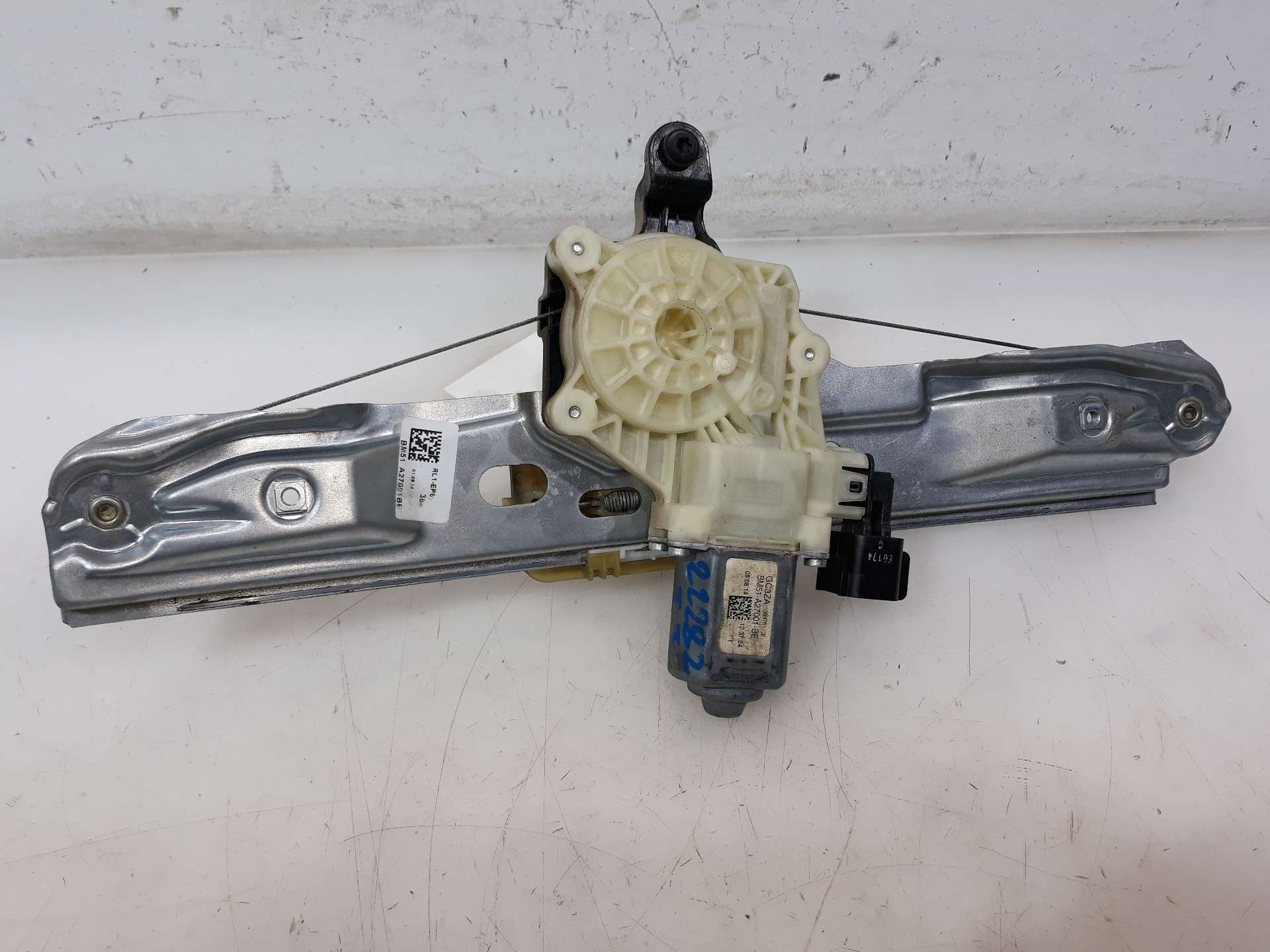 ELEVALUNAS TRASERO IZQUIERDO FORD FOCUS LIM. 2014-2018 (BM51A27001BE 1542107)