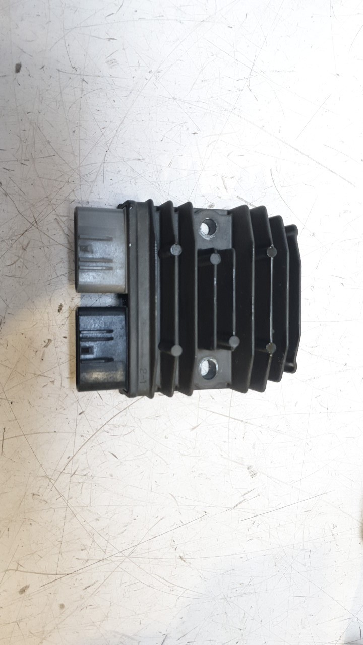REGULADOR DE CORRIENTE YAMAHA YZF-R - (1502829)
