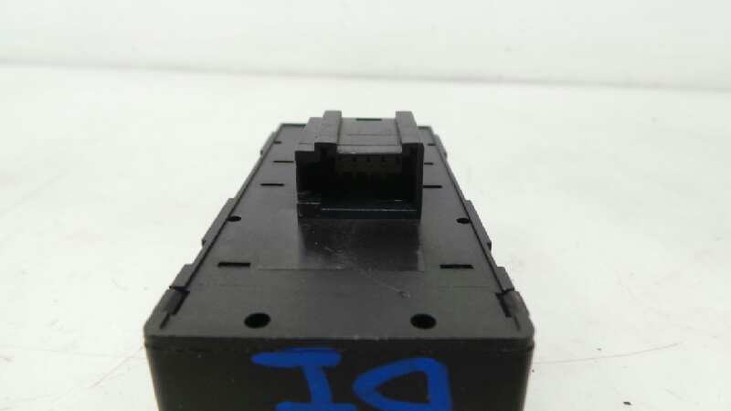 MANDO ELEVALUNAS DELANTERO IZQUIERDO AUDI A8 (4E2) 2002-2010 (4E0959851 1118444)