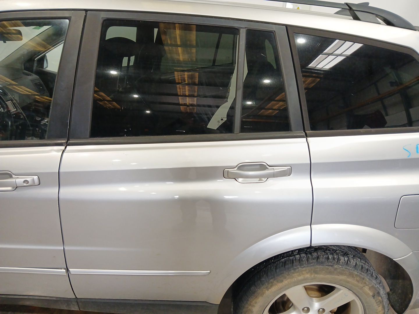 PUERTA TRASERA IZQUIERDA SSANGYONG KYRON 2005- (6301109000 1696272)