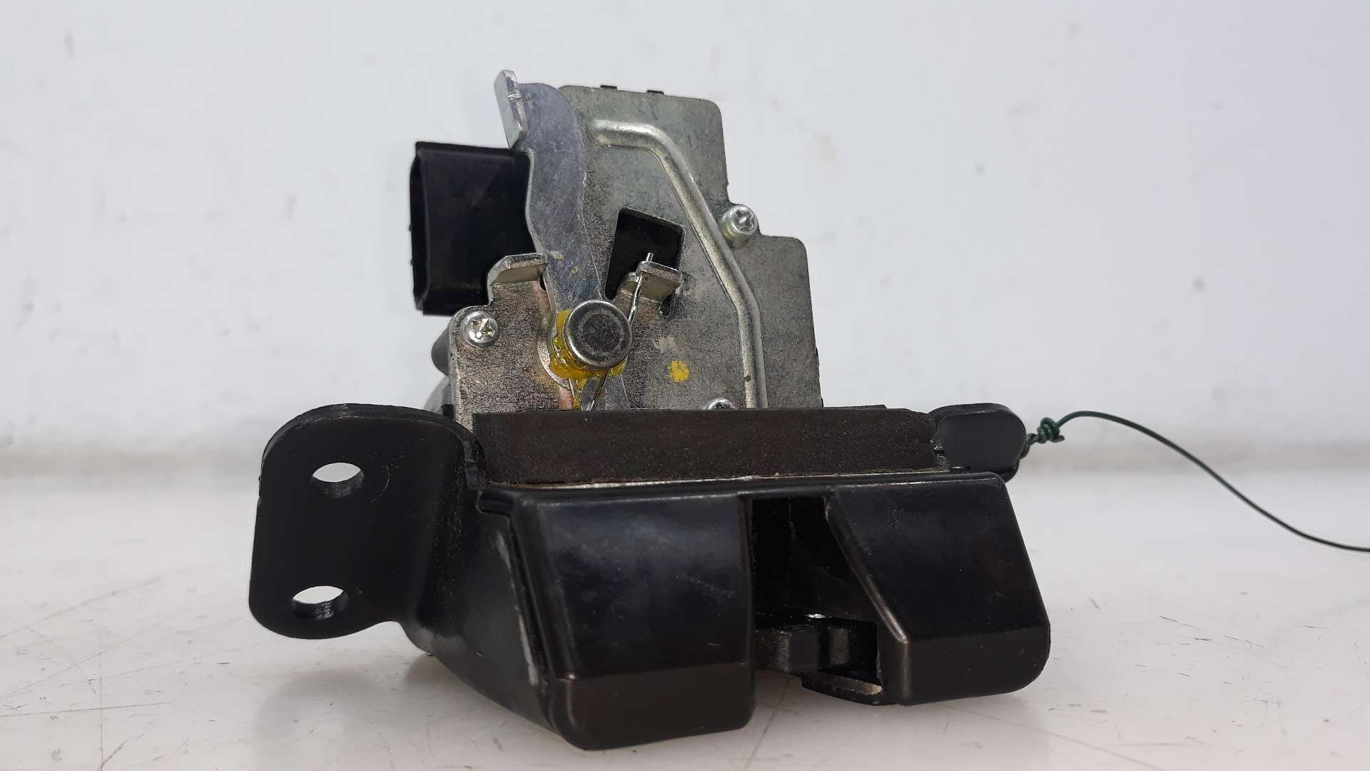 CERRADURA MALETERO / PORTON HYUNDAI ix35 (LM, EL, ELH) 2009- (812302S000 1581975)