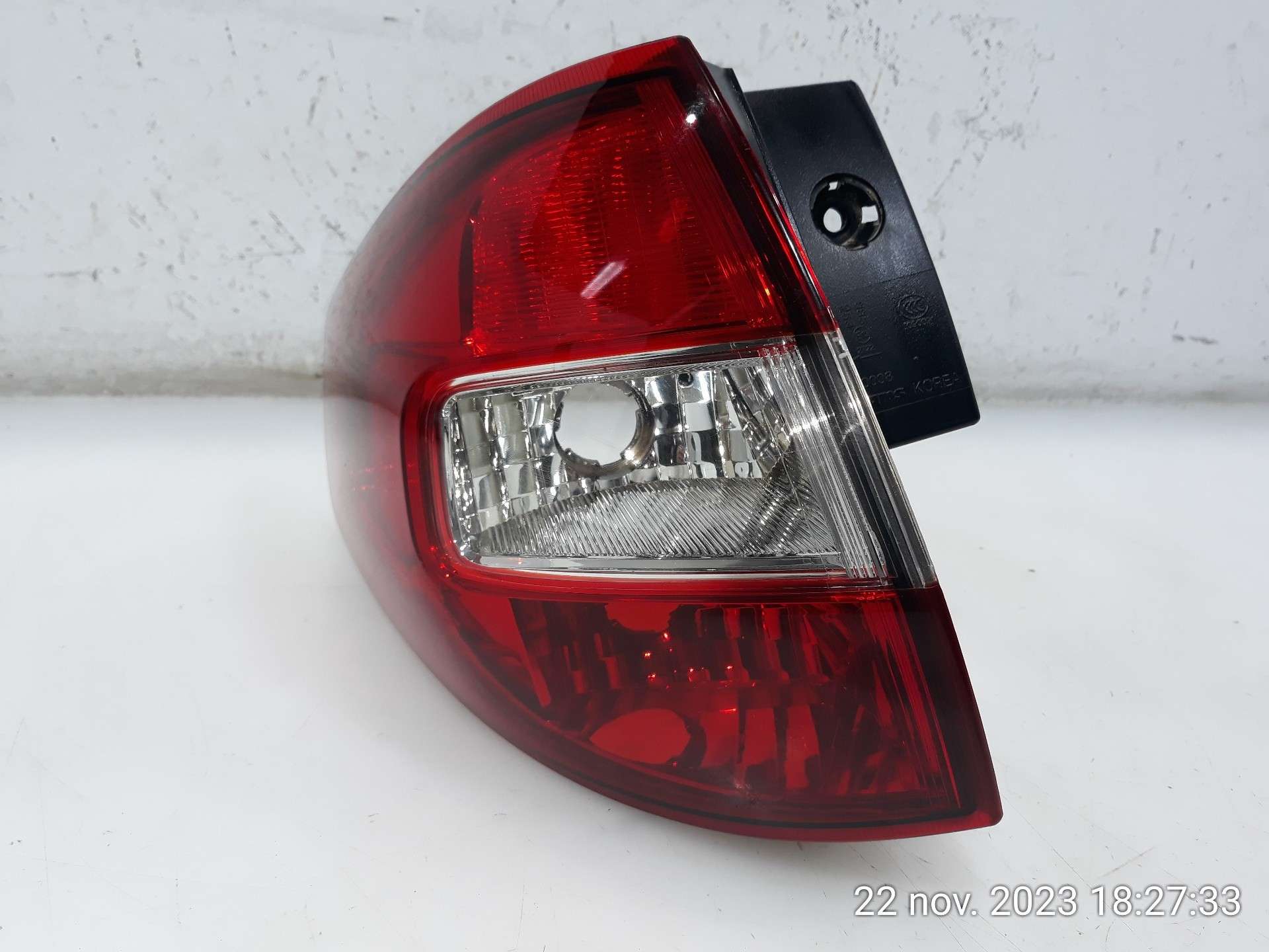 PILOTO TRASERO IZQUIERDO RENAULT KOLEOS 2008-2015 (26555JY00A 1542716)