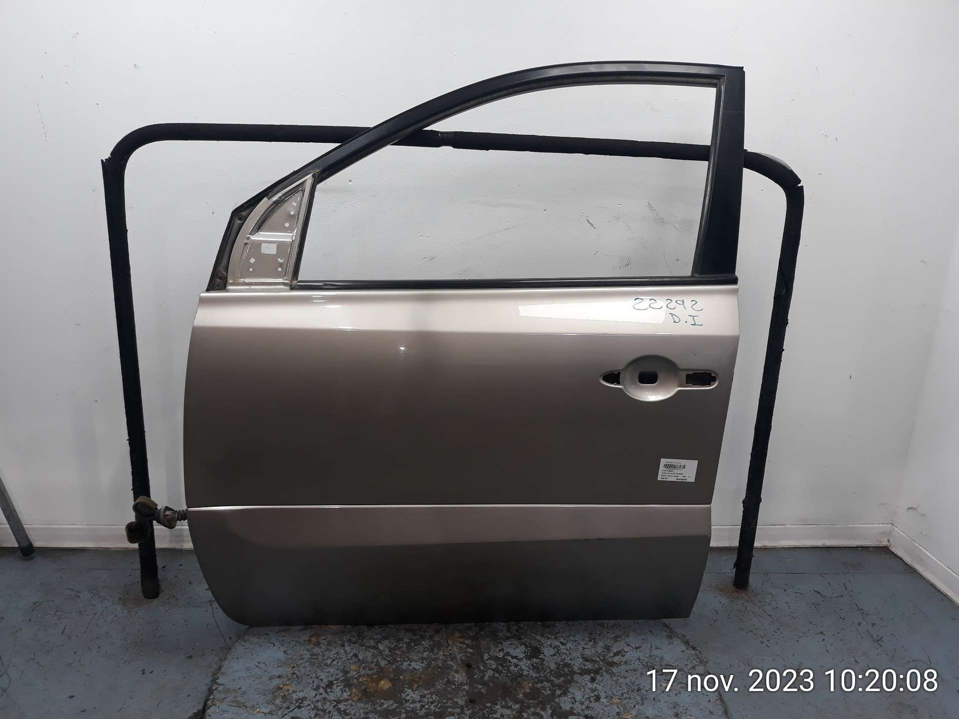 PUERTA DELANTERA IZQUIERDA RENAULT KOLEOS 2008-2015 (801010029R 1542722)