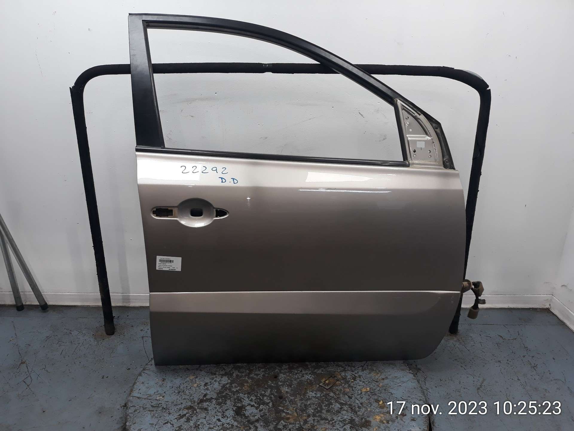 PUERTA DELANTERA DERECHA RENAULT KOLEOS 2008-2015 (801000030R 1542723)