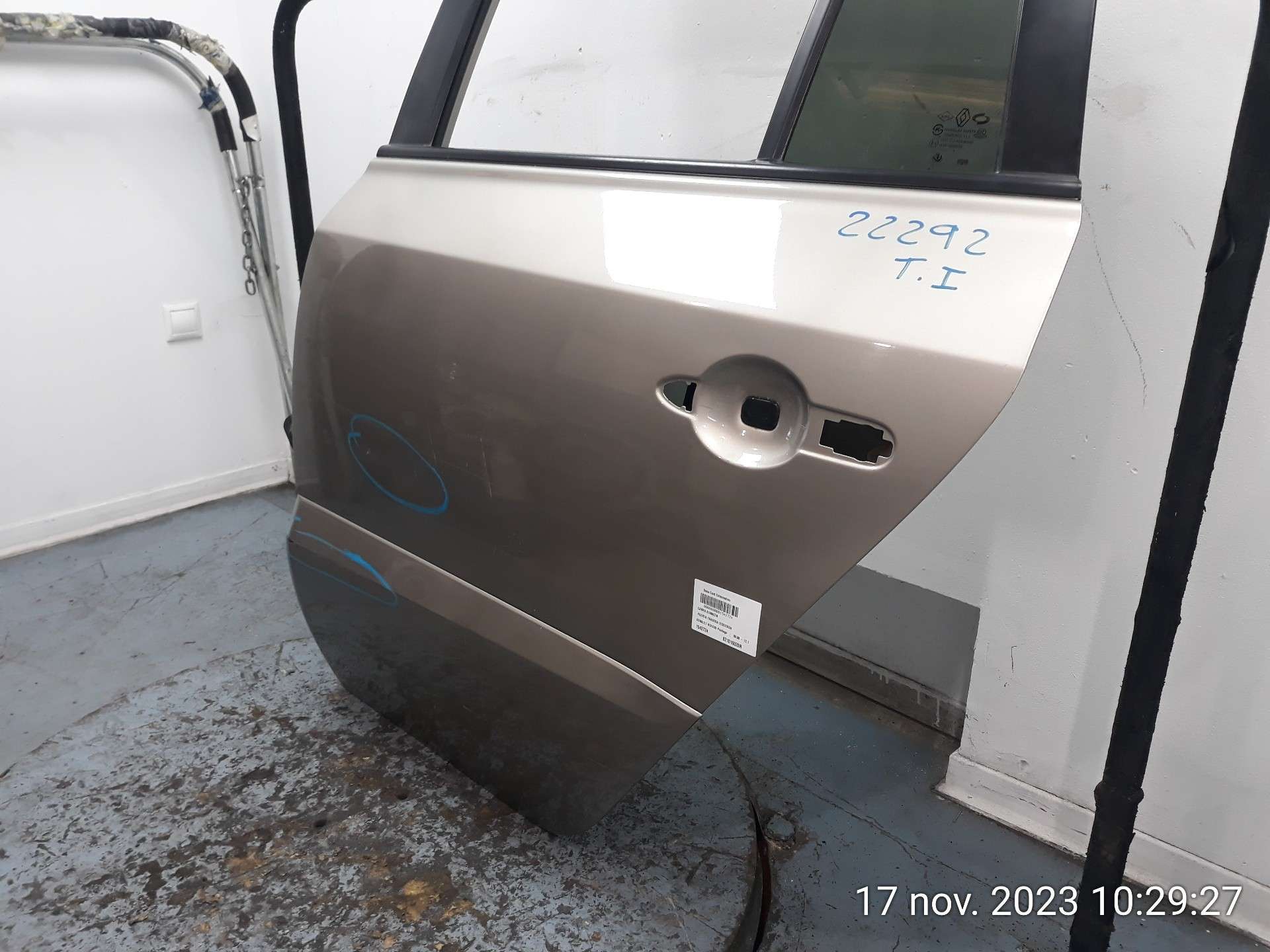 PUERTA TRASERA IZQUIERDA RENAULT KOLEOS 2008-2015 (821010028R 1542724)