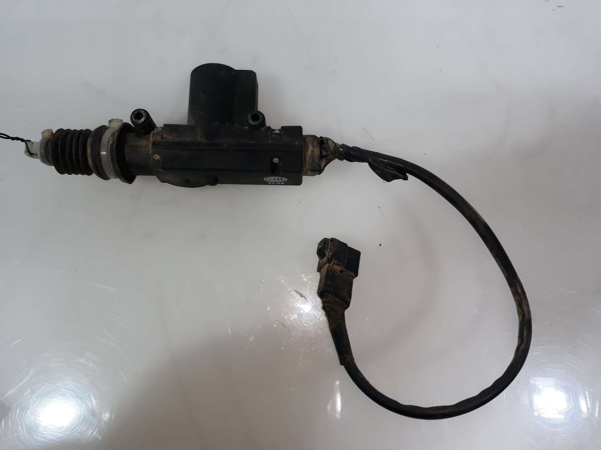 MOTOR CIERRE CENTRALIZADO DELANTERO DERECHO TATA XENON 4X4 2010- (ID 1361095 1361095)
