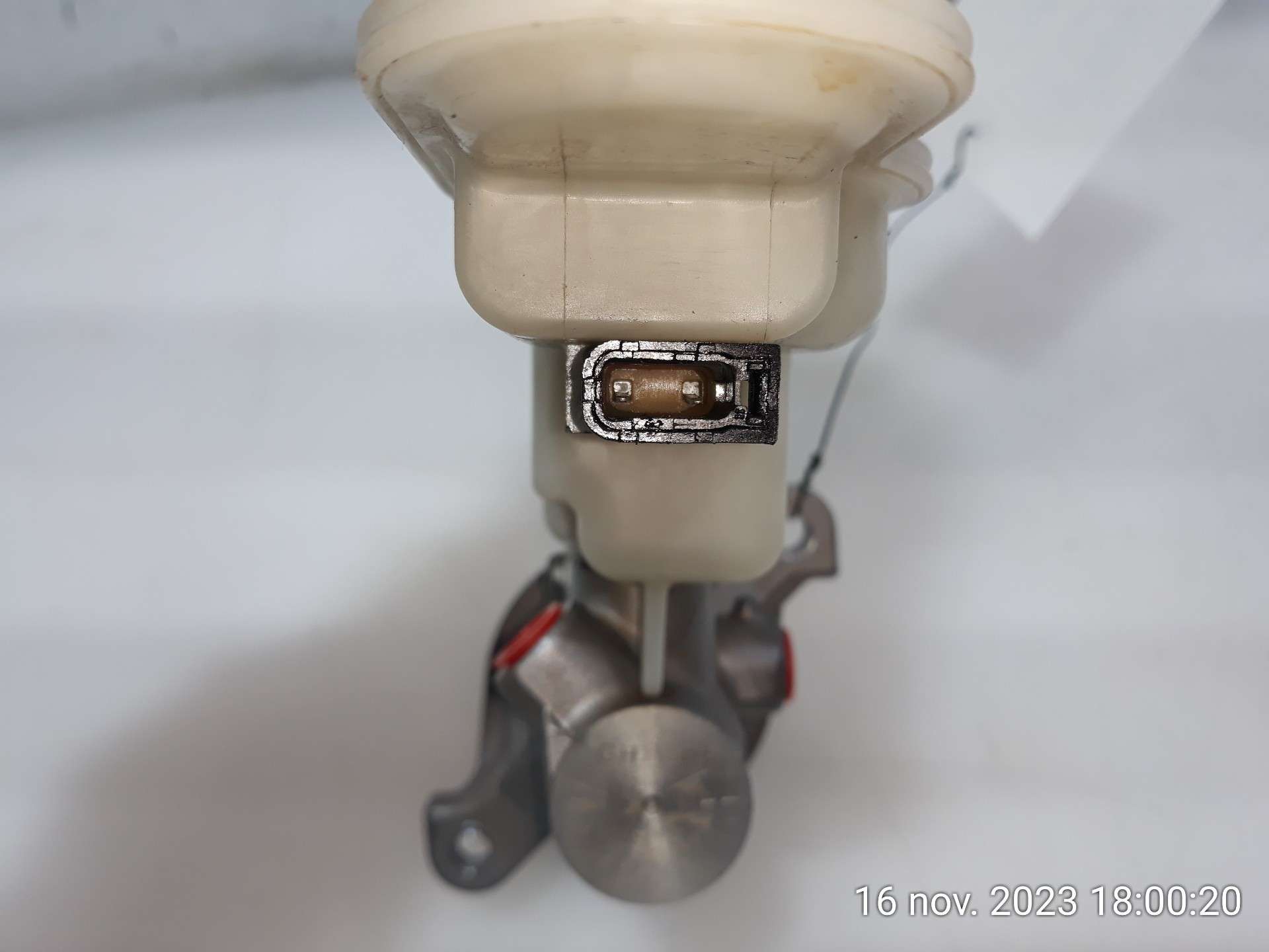 BOMBA FRENO RENAULT KOLEOS 2008-2015 (D6010JG81B 1542730)