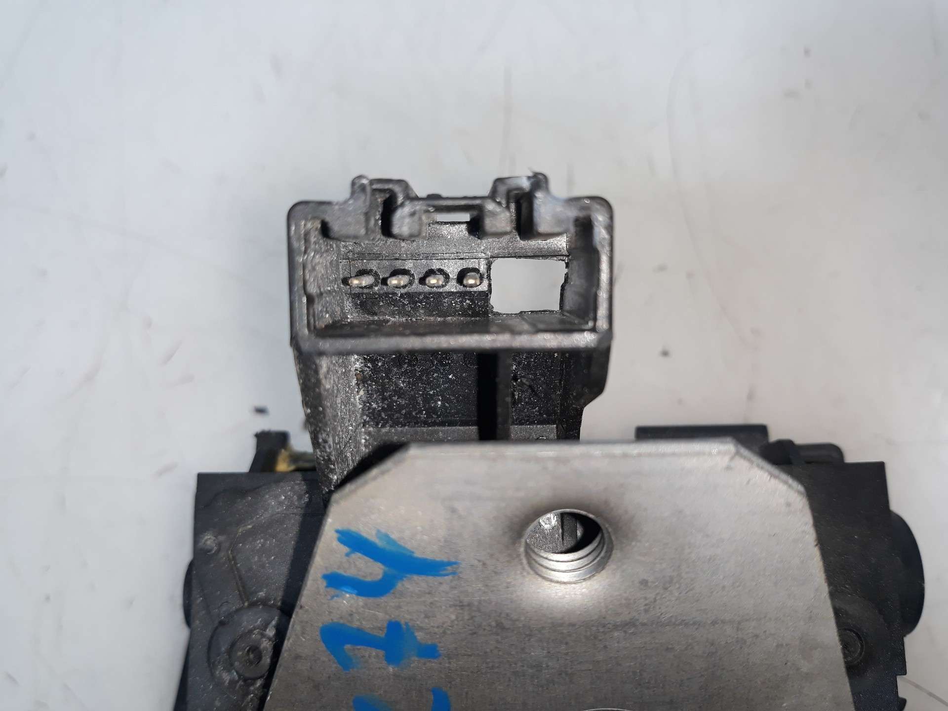 CERRADURA MALETERO / PORTON LAND ROVER EVOQUE 2011-2018 (6452-A442A66-AF 1543370)