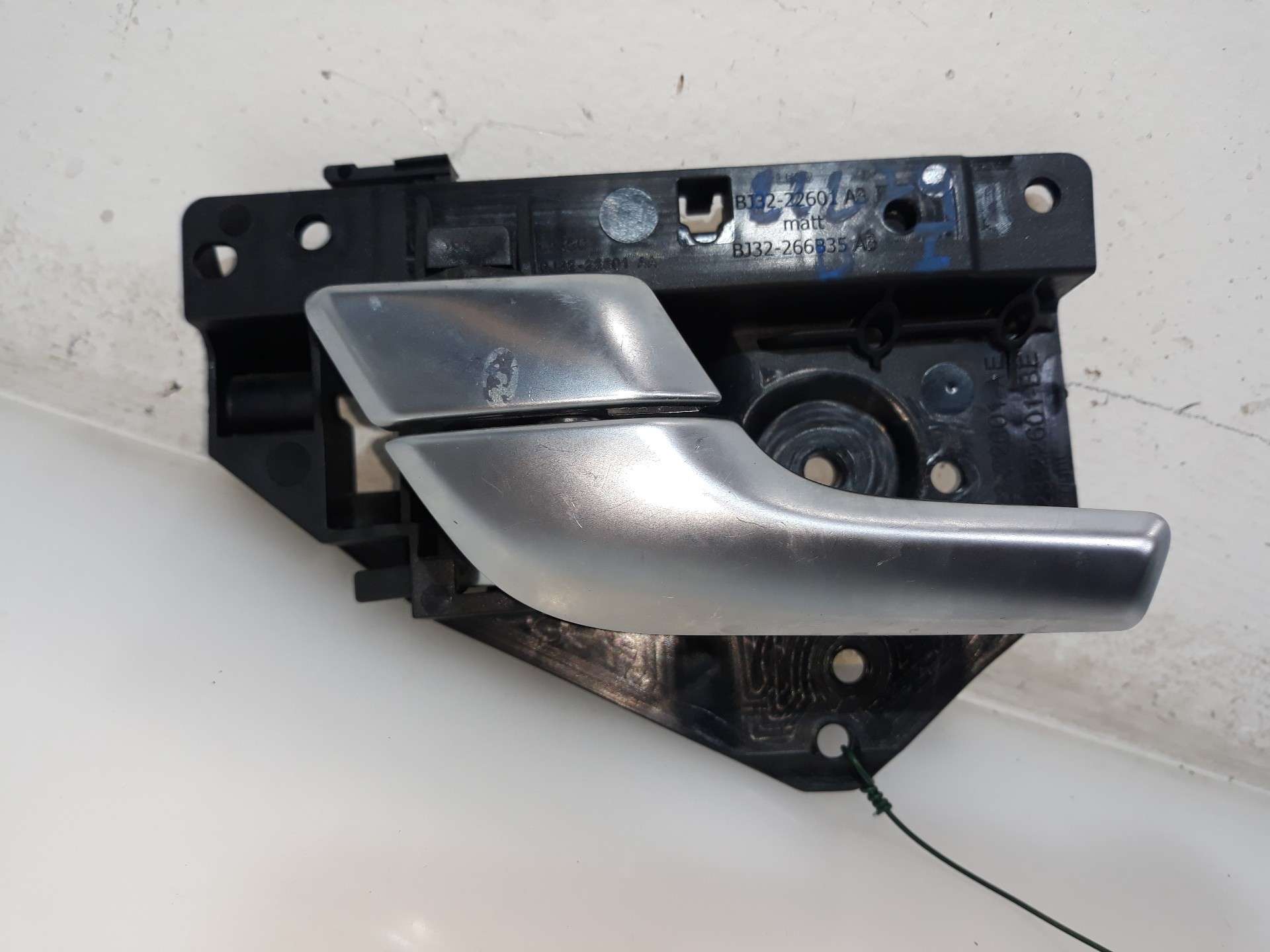 MANETA INTERIOR DELANTERA IZQUIERDA LAND ROVER EVOQUE 2011-2018 (LR065130 1543400)