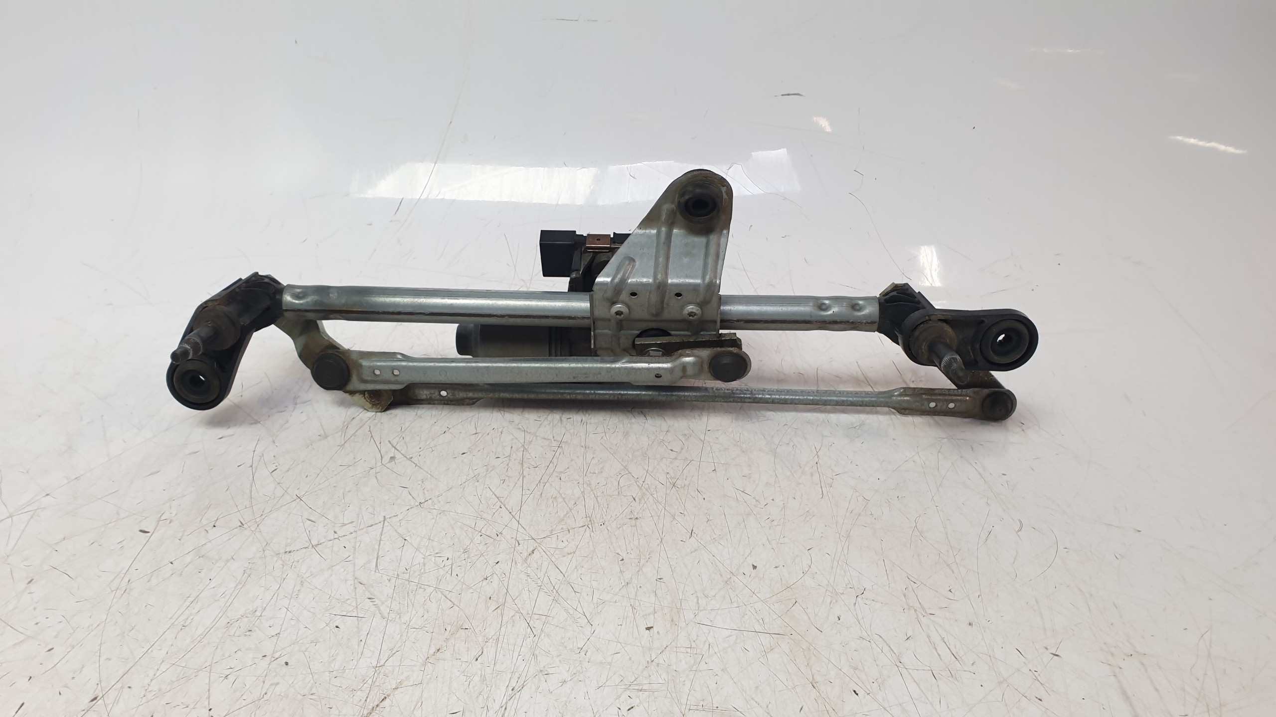 MOTOR LIMPIA DELANTERO 5F1955023B 