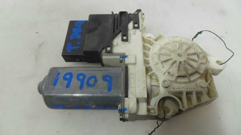 MOTOR ELEVALUNAS TRASERO DERECHO SEAT LEON (1M1) 1999-2006 (9776105407301 1267872)