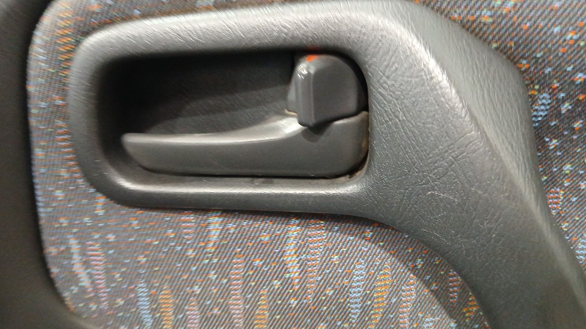 MANETA INTERIOR DELANTERA DERECHA NISSAN PRIMERA Hatchback (P11) 1996-2002 (806702F002 1780491)
