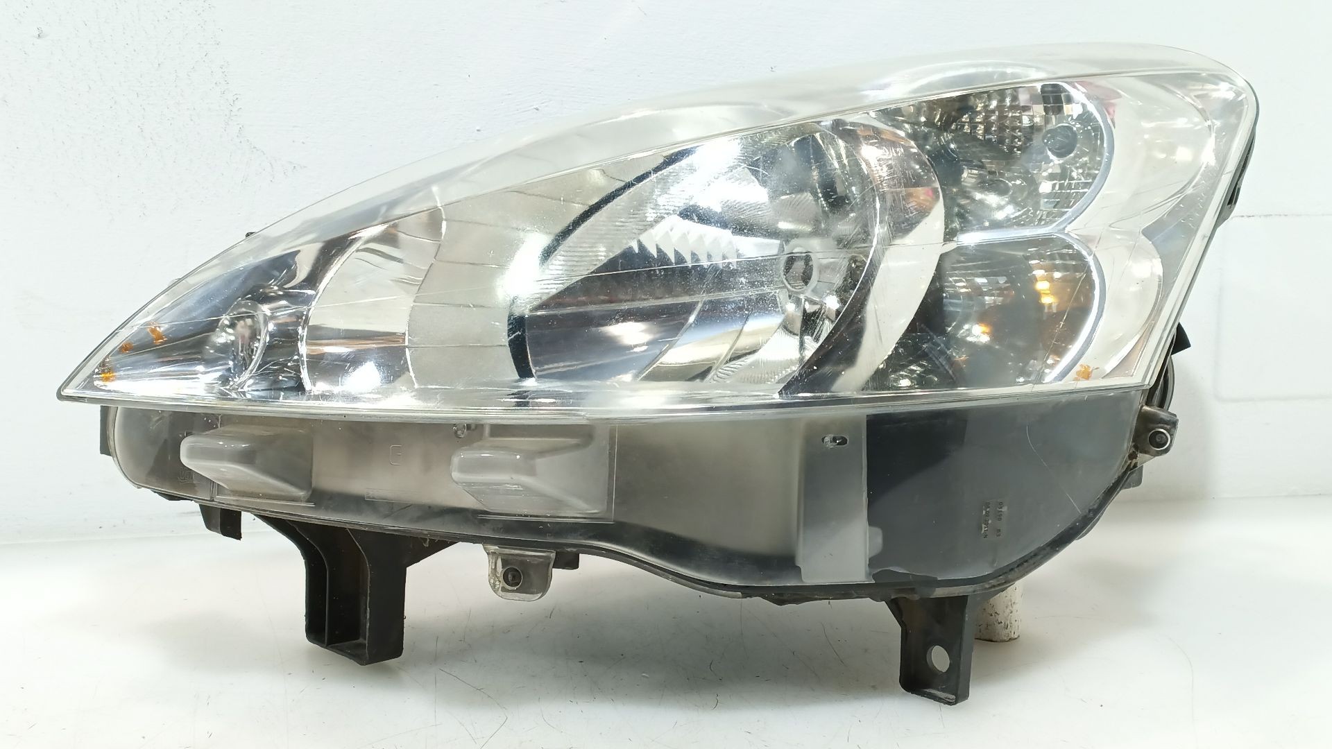 FARO IZQUIERDO PEUGEOT PARTNER TEPEE 2008- (6208K4 1718690)