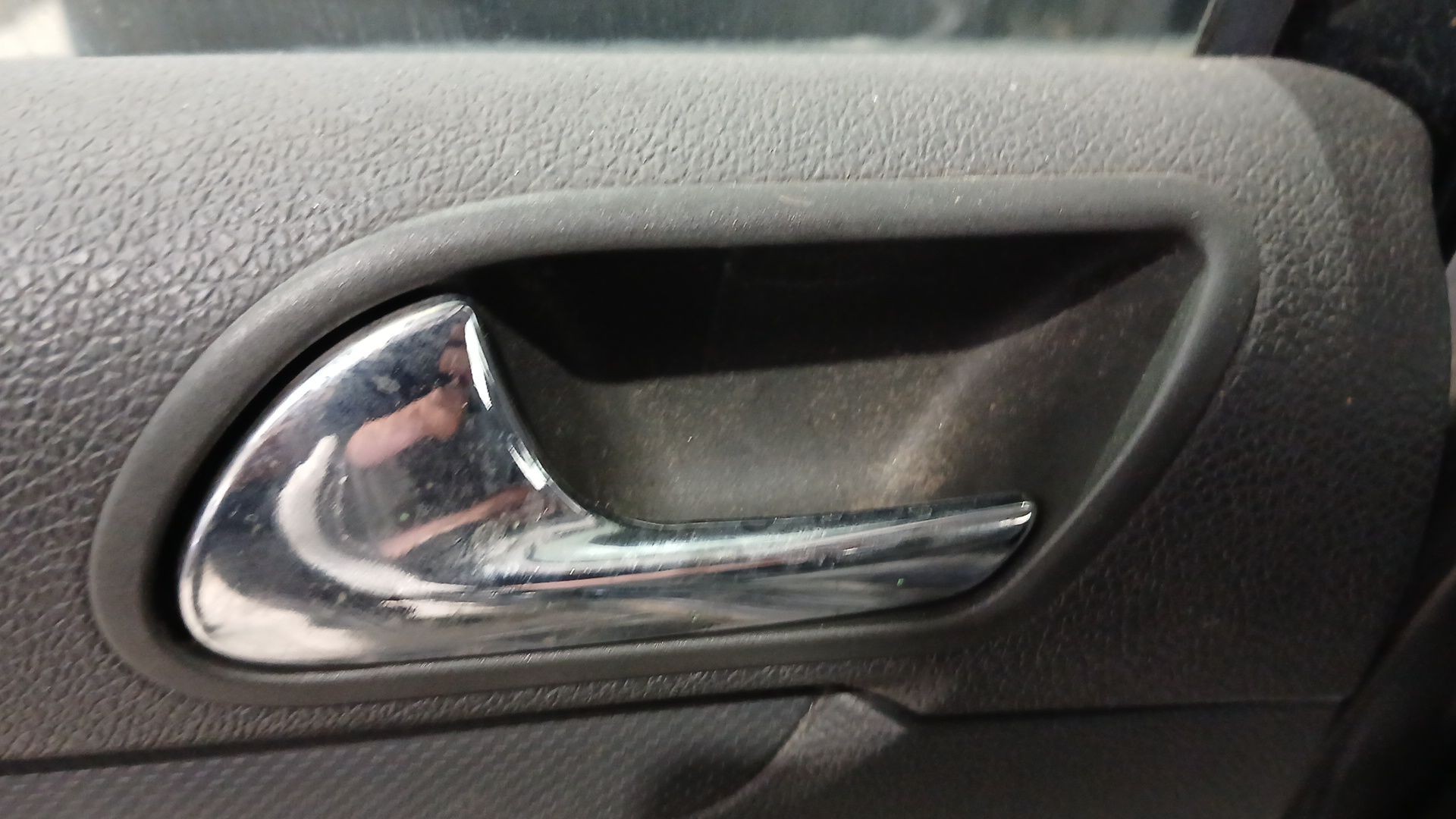 MANETA INTERIOR TRASERA IZQUIERDA VOLKSWAGEN GOLF V (1K1) 2003-2010 (1K4839113B71N 1782689)