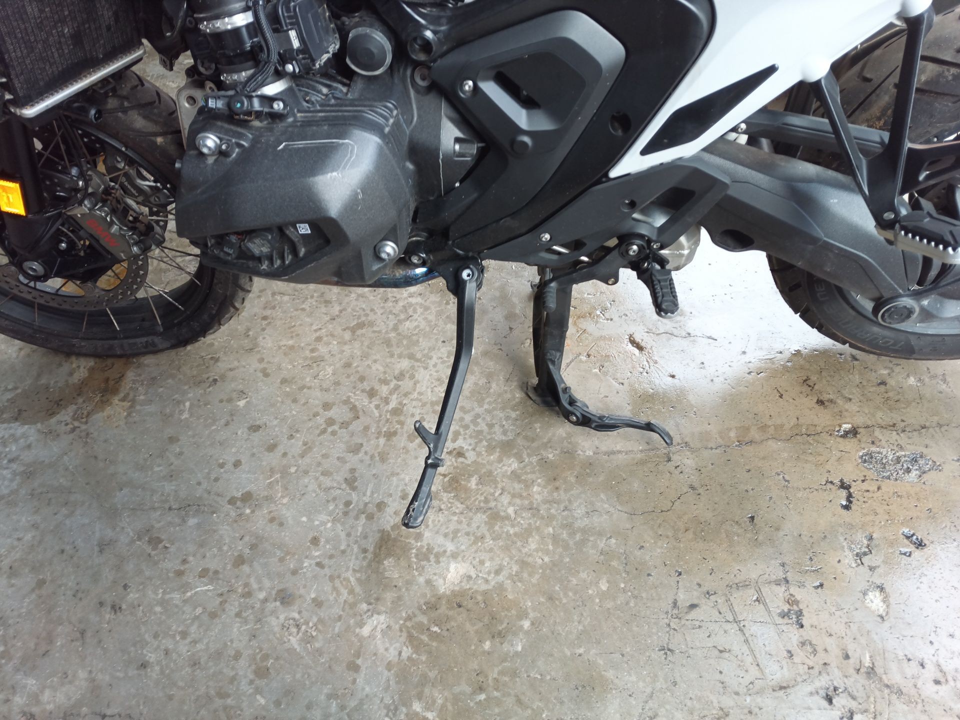 CABALLETE LATERAL 46531636279 