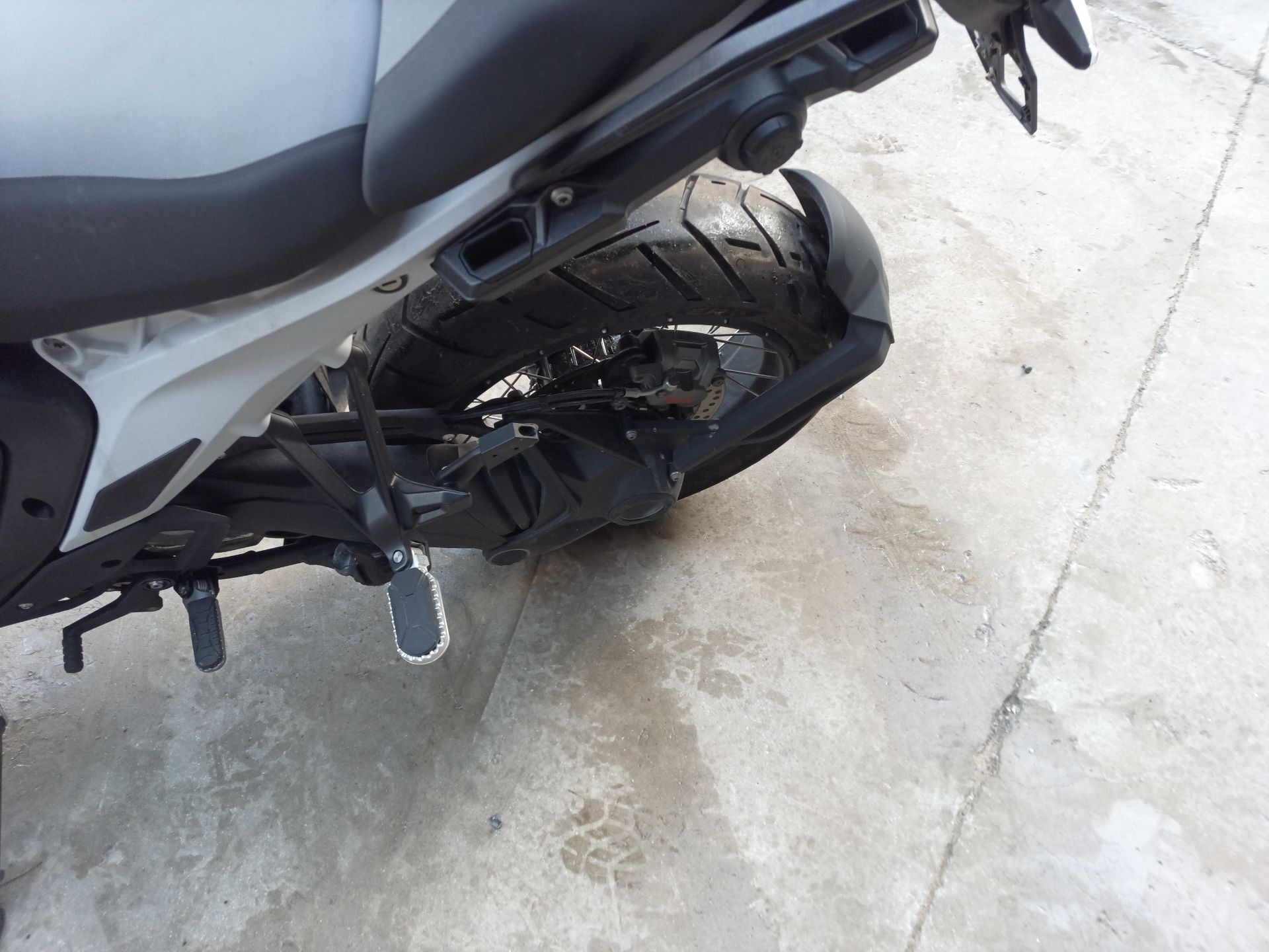 DISCO DE FRENO TRASERO BMW R 1300 GS - (34211627694 1518198)