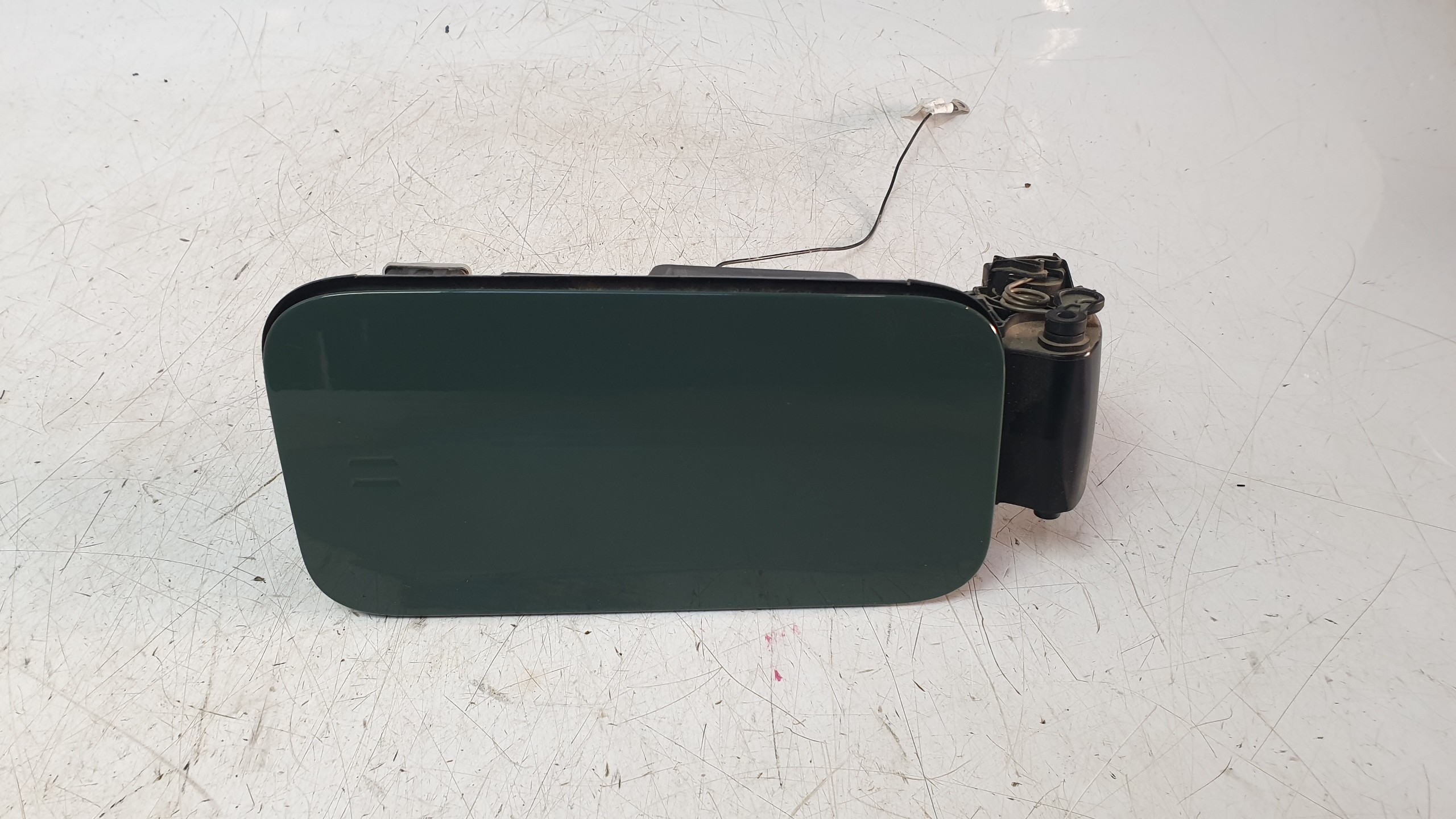 TAPA EXTERIOR COMBUSTIBLE DACIA DUSTER III 2024- (781206608R 1519106)