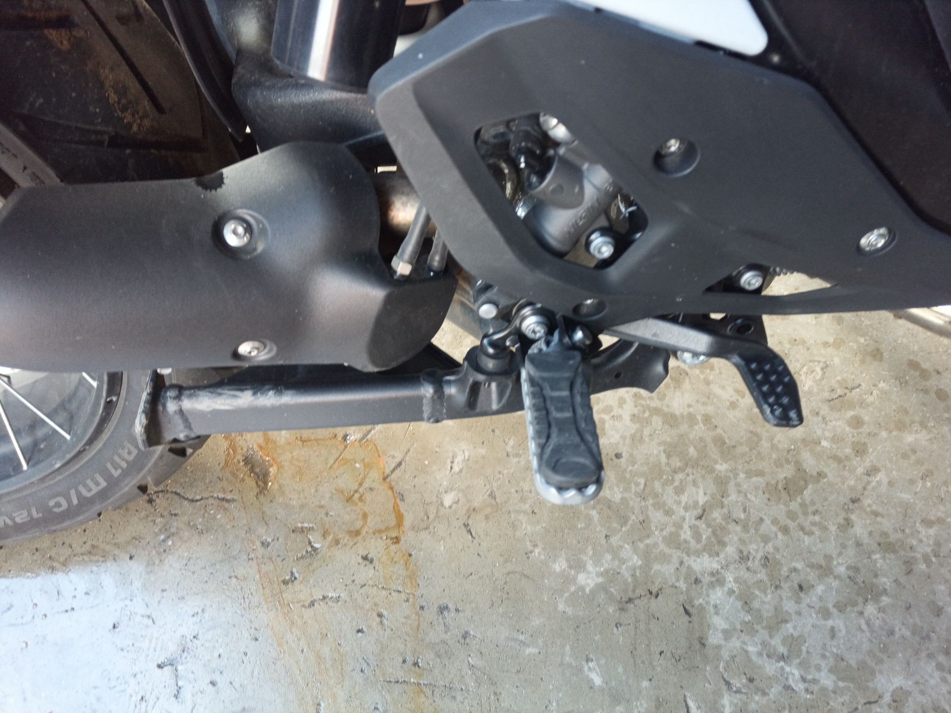 ESTRIBO LATERAL BMW R 1300 GS - (46717923224 1518527)