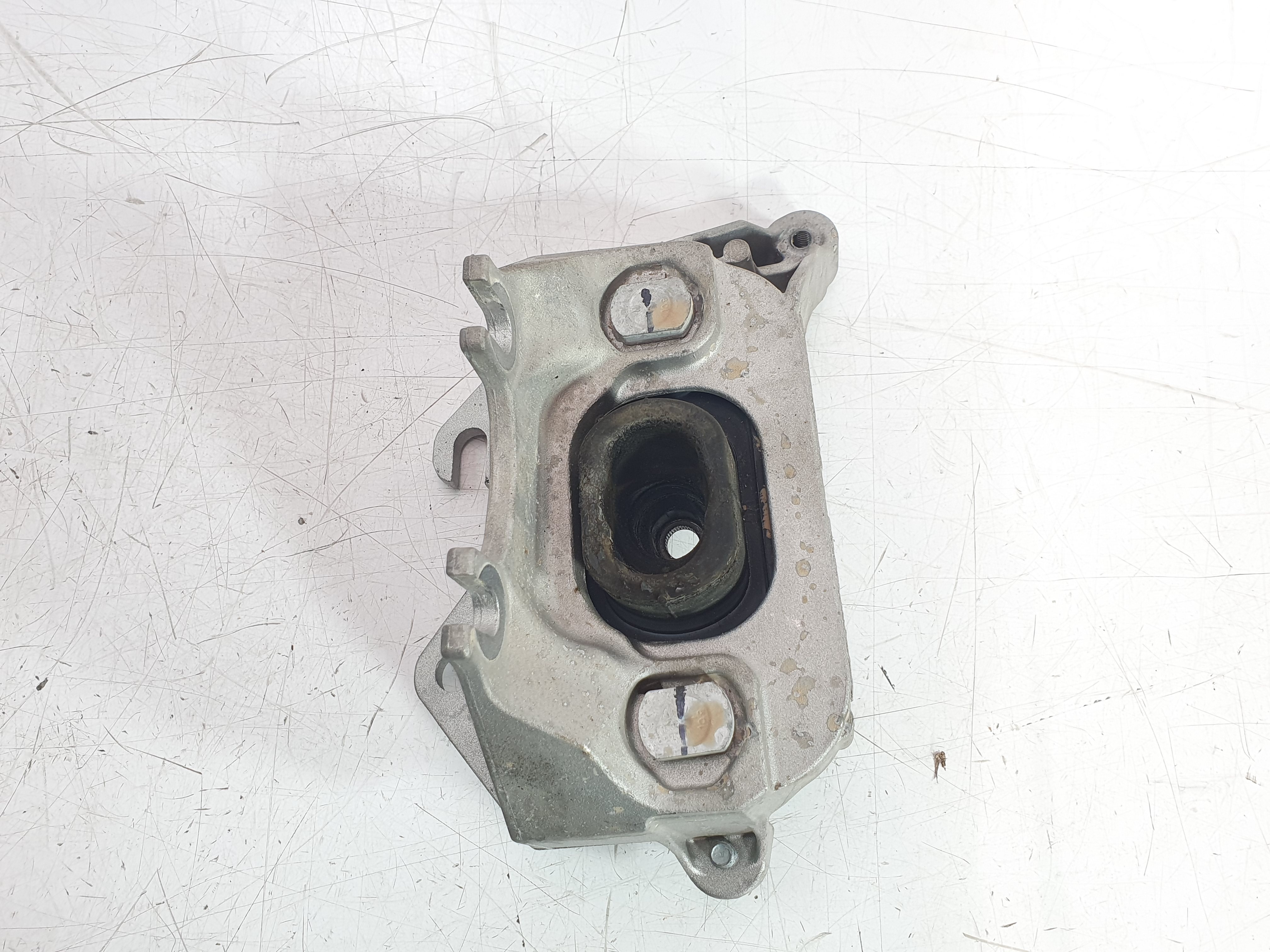 SOPORTE MOTOR IZQUIERDO DACIA DUSTER III 2024- (112535643R 1519116)