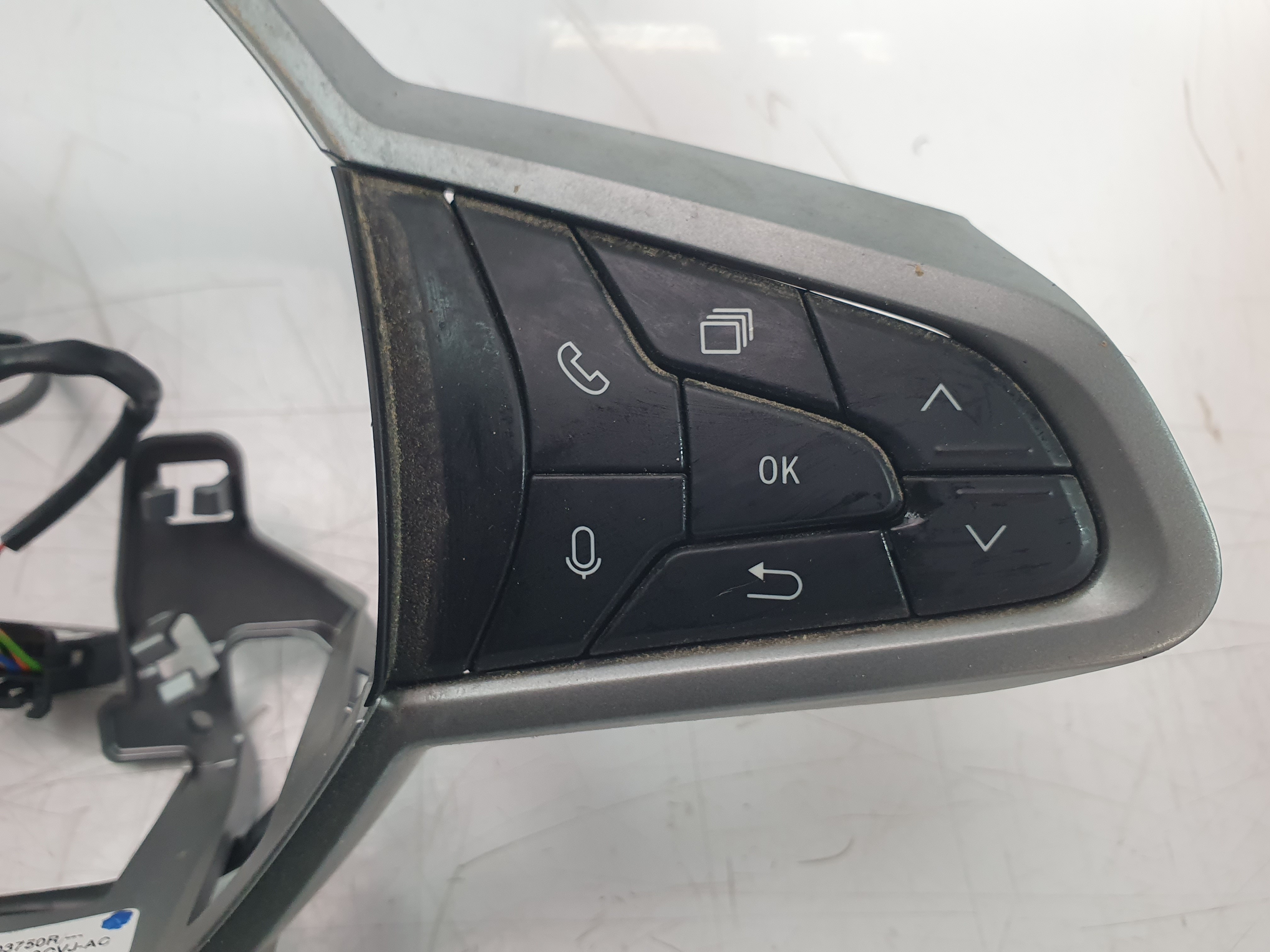 MANDO VOLANTE 255502895R 3138679D1R 