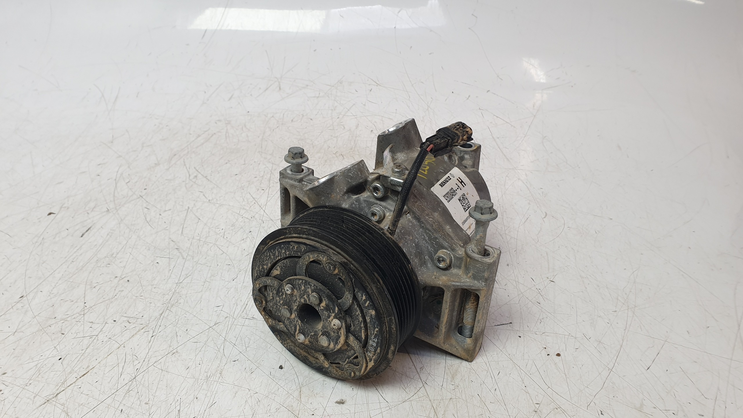 COMPRESOR AIRE ACONDICIONADO 926008469R 