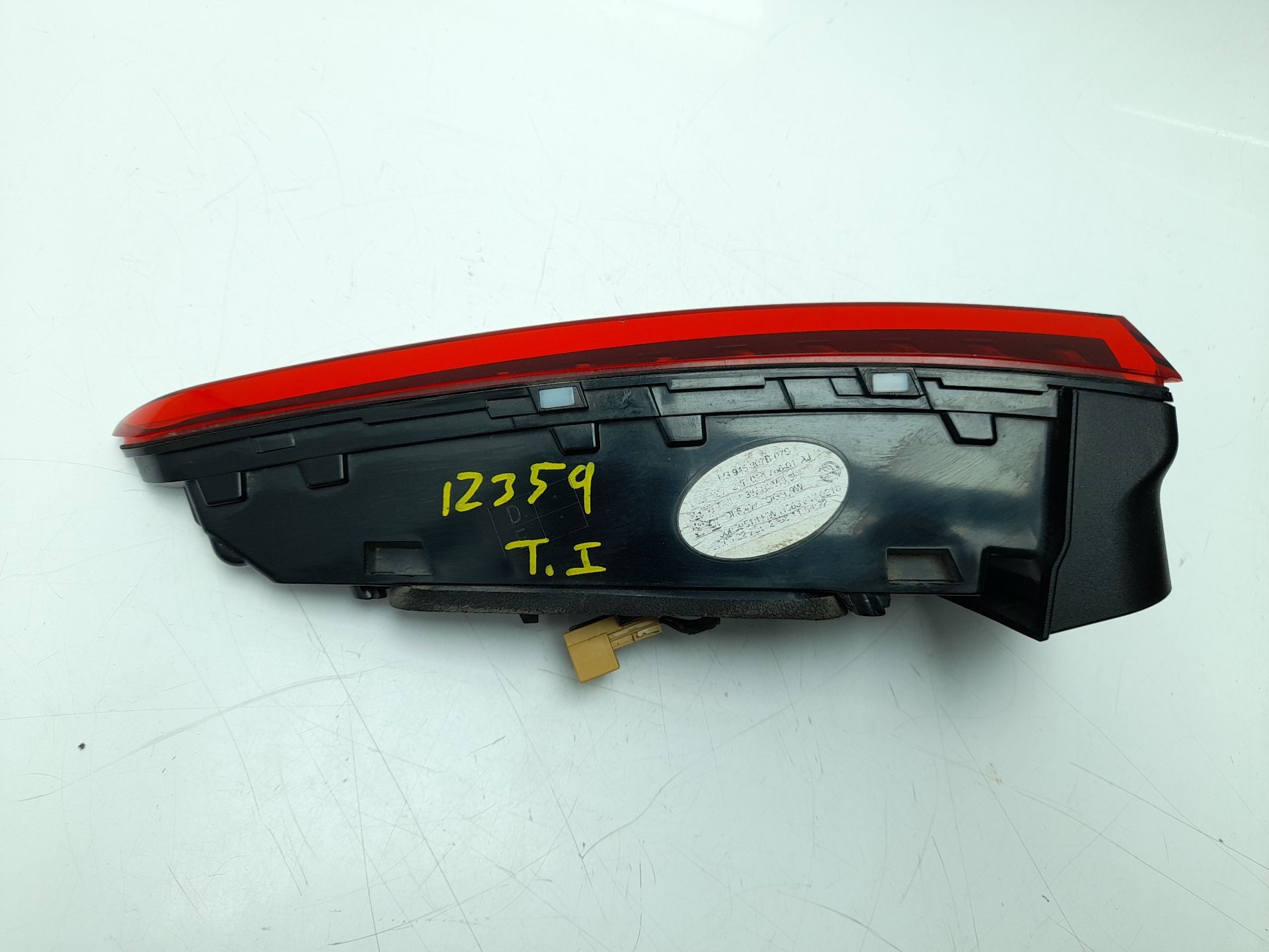 PILOTO TRASERO IZQUIERDO INTERIOR SKODA ENYAQ iV SUV (5AZ) 2020- (5LG945307B 1518824)