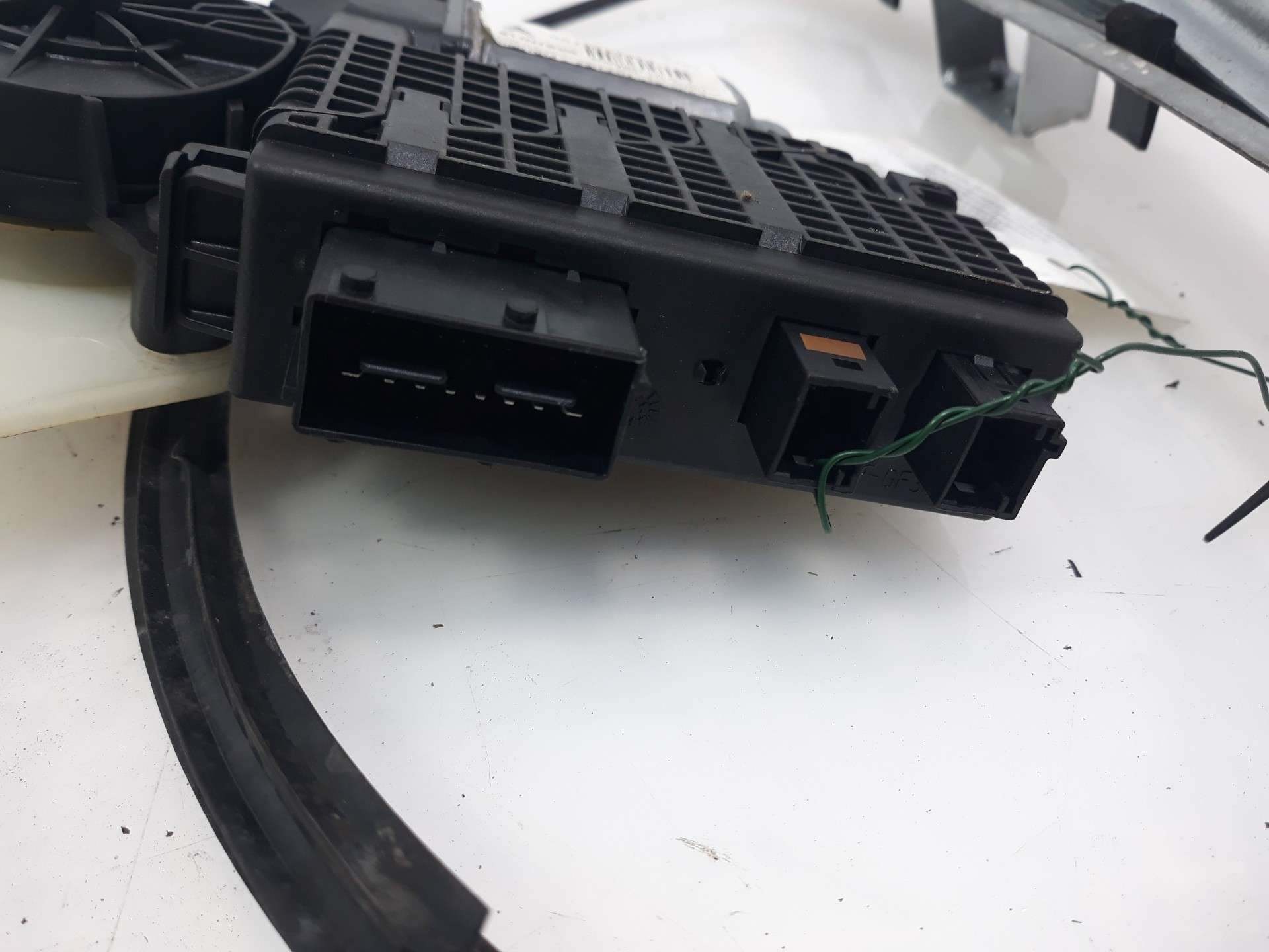 ELEVALUNAS DELANTERO DERECHO CITROËN C4 PICASSO 2007-2013 (9674032480 1369401)