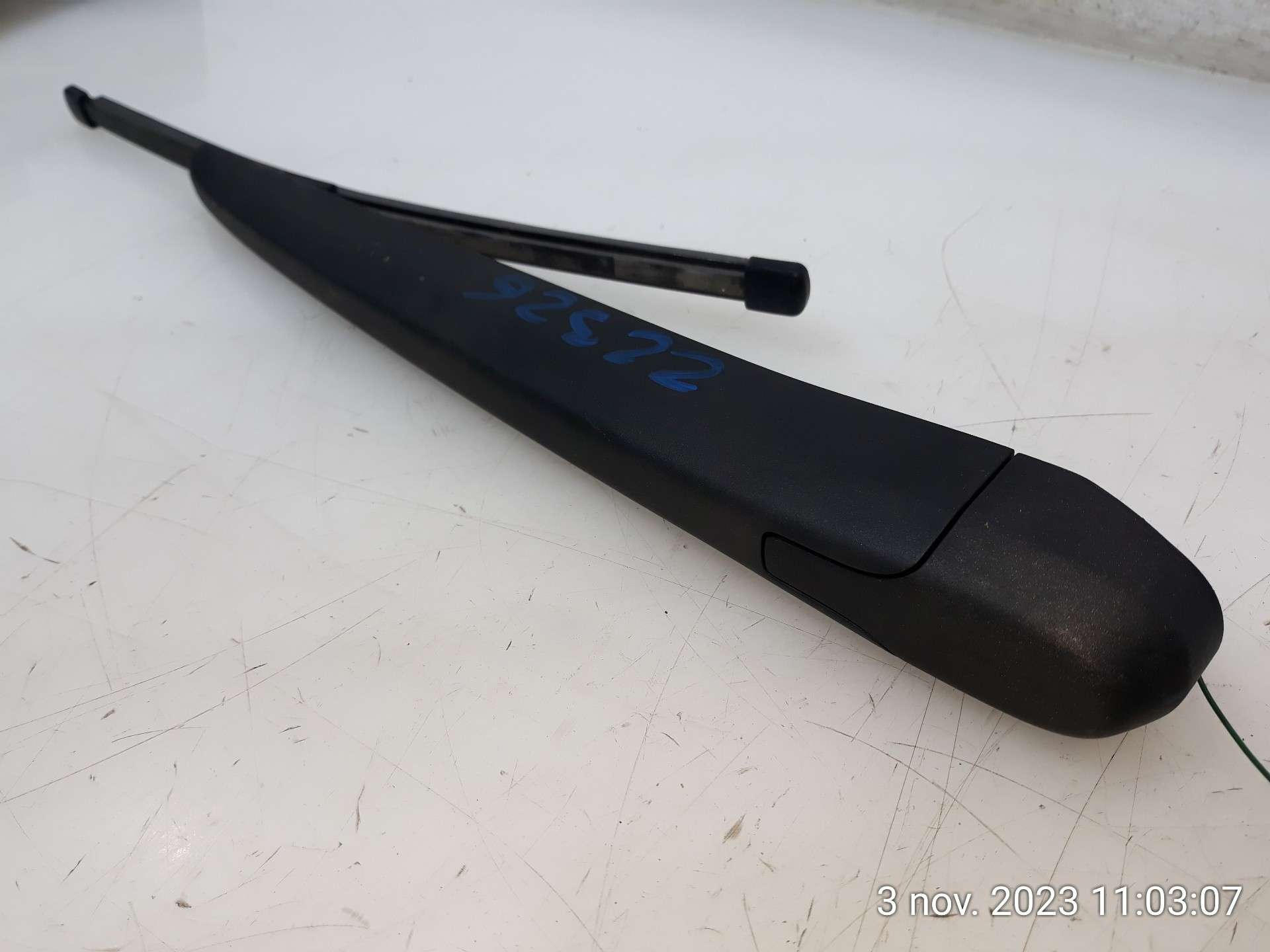 BRAZO LIMPIA TRASERO MERCEDES-BENZ CLASE GLA (X156) 2013- (A1568201800 1547006)