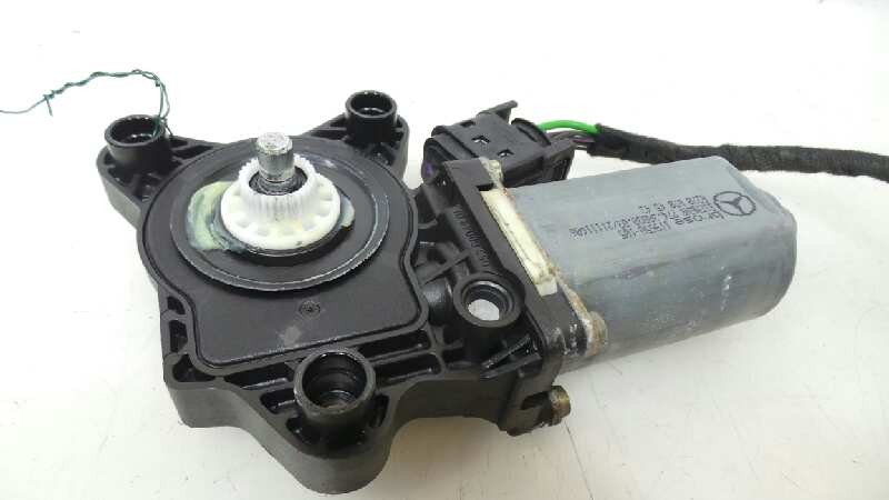 MOTOR ELEVALUNAS DELANTERO DERECHO MERCEDES-BENZ CLASE C (W203) BERLINA 2000-2007 (A2208204542 1041338)