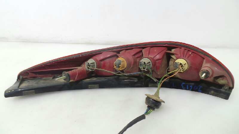 PILOTO TRASERO IZQUIERDO FORD MONDEO TURNIER (GE) 2000-2007 (1331601 1286686)