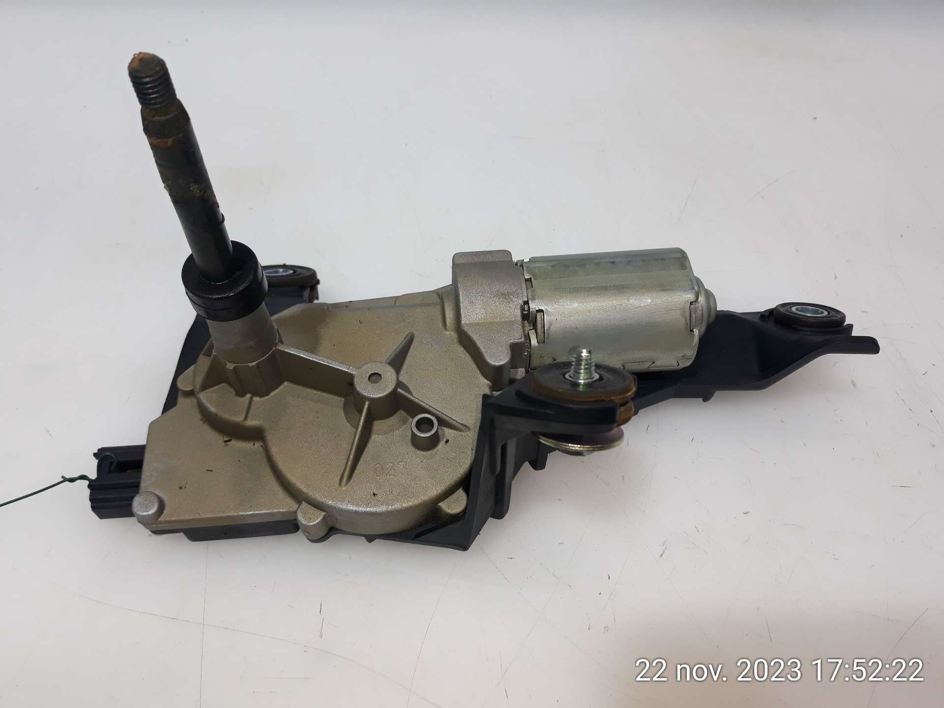 MOTOR LIMPIA TRASERO RENAULT KOLEOS 2008-2015 (28710JY00A 1549279)