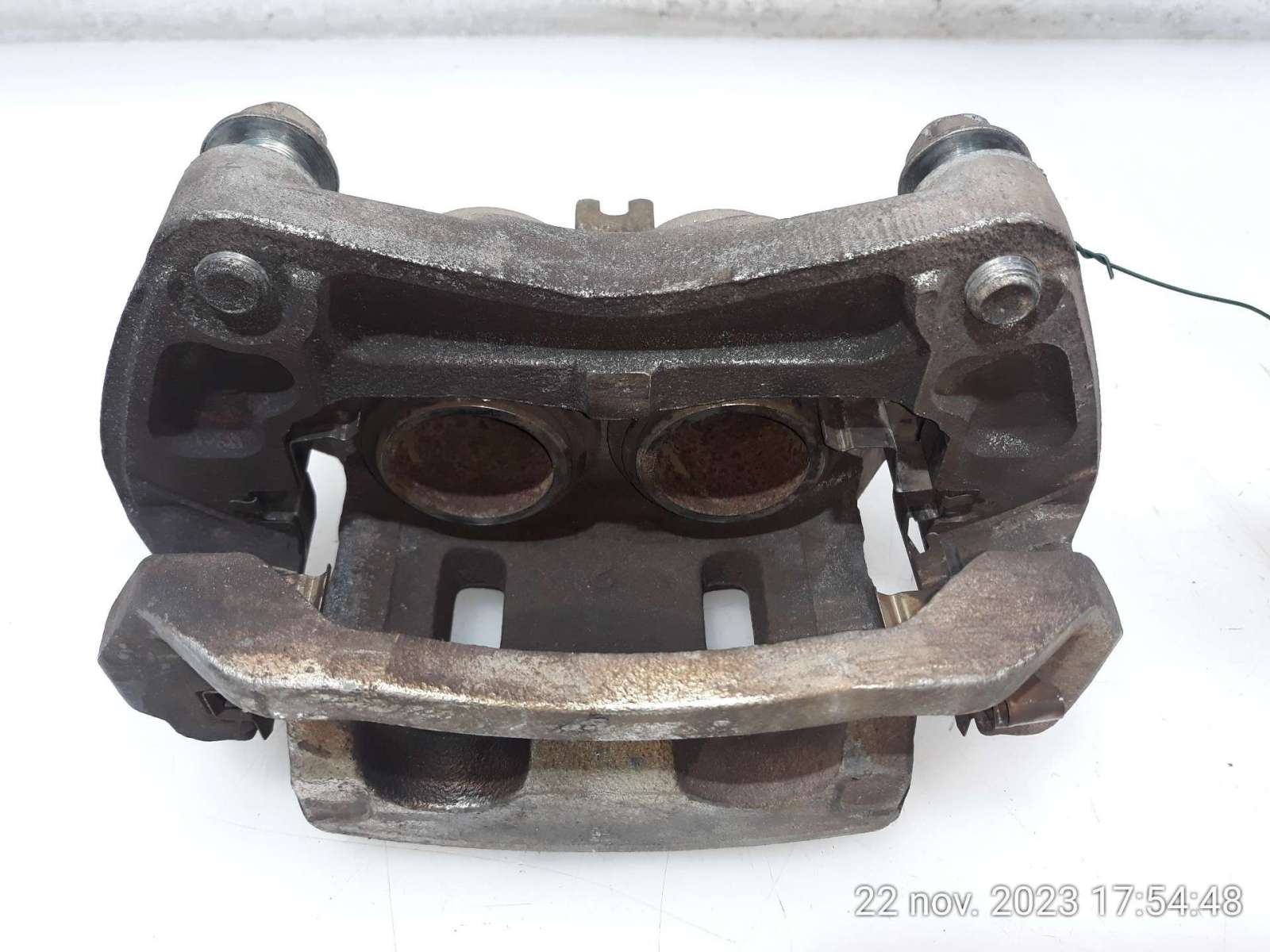 PINZA FRENO DELANTERA DERECHA RENAULT KOLEOS 2008-2015 (41001JY00A 1549286)