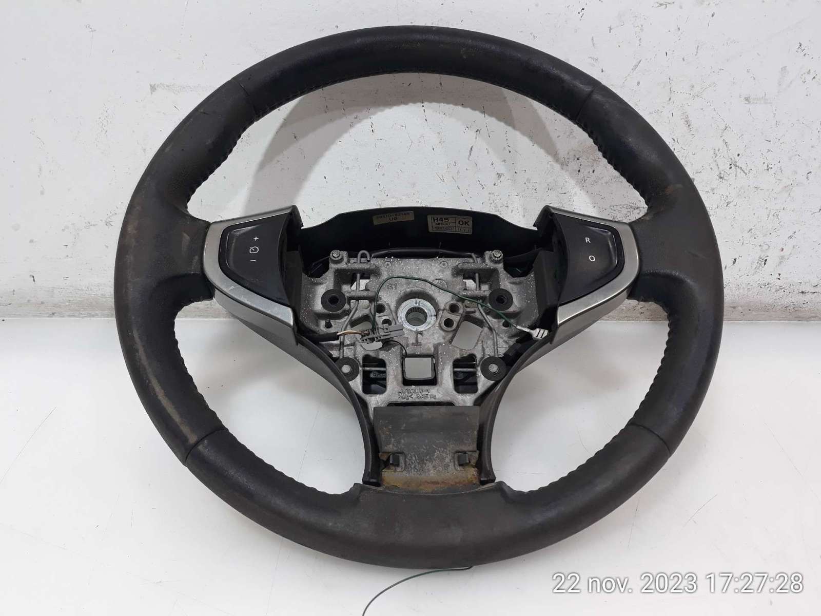 VOLANTE RENAULT KOLEOS 2008-2015 (985108314R 1549298)