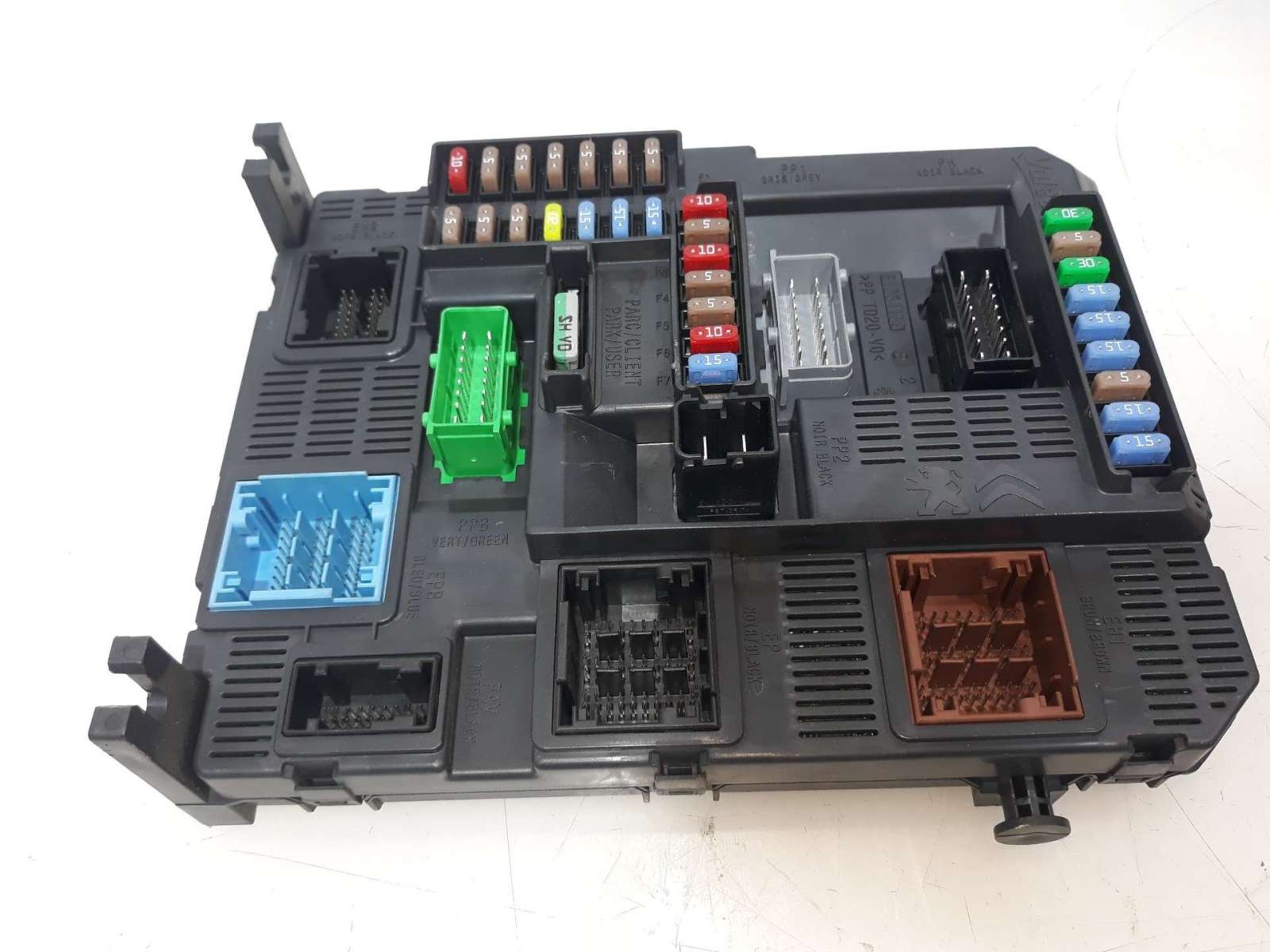 CAJA RELES / FUSIBLES PEUGEOT 308 2013- (9807054180 1501429)