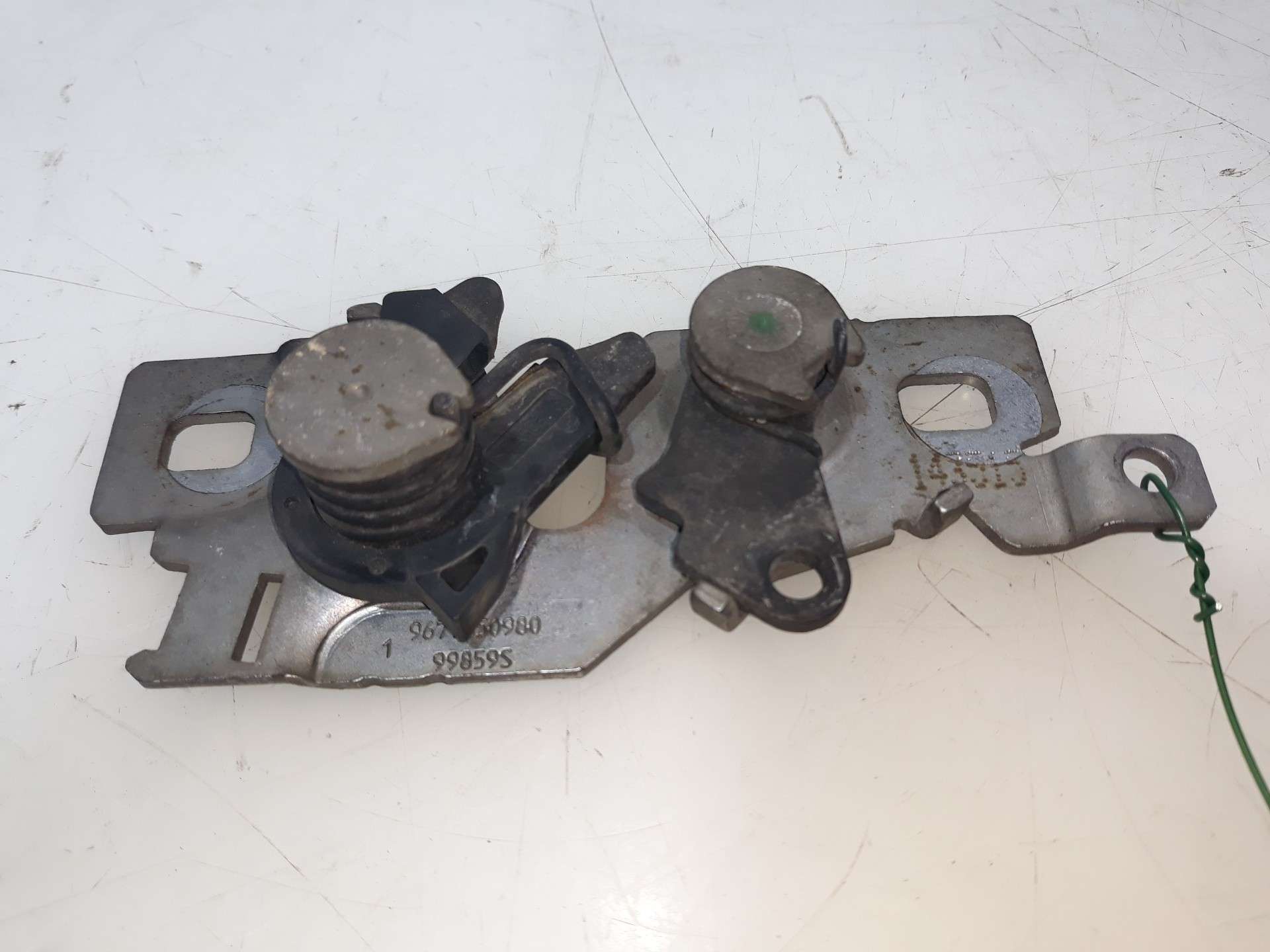 CERRADURA CAPO PEUGEOT 308 2013- (9677850980 1501434)