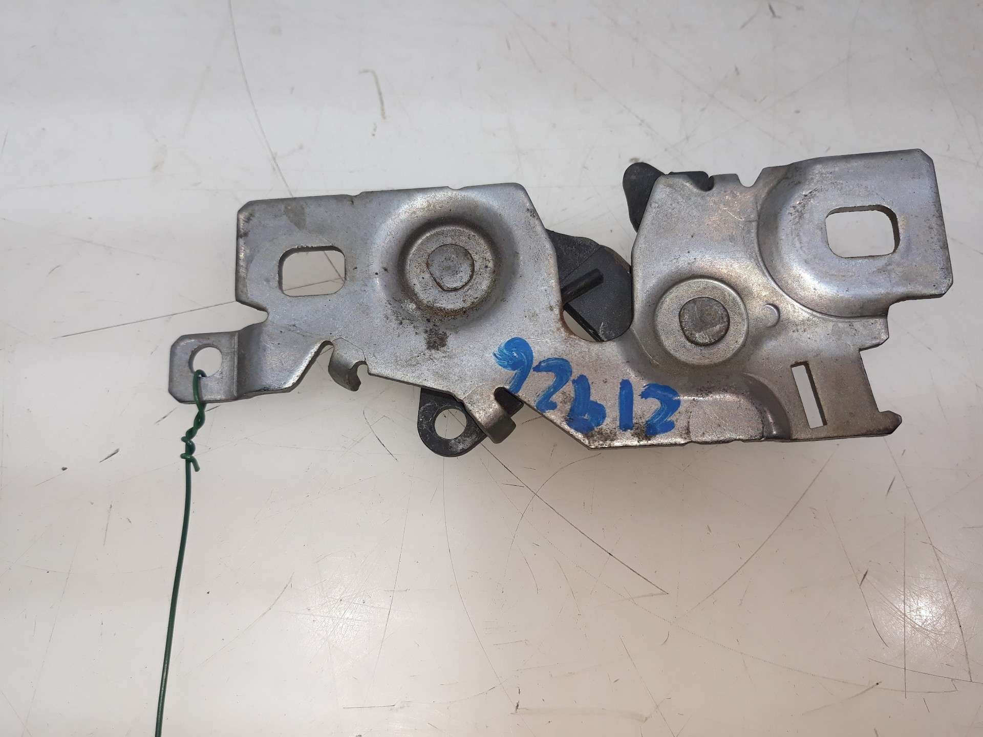 CERRADURA CAPO PEUGEOT 308 2013- (9677850980 1501434)