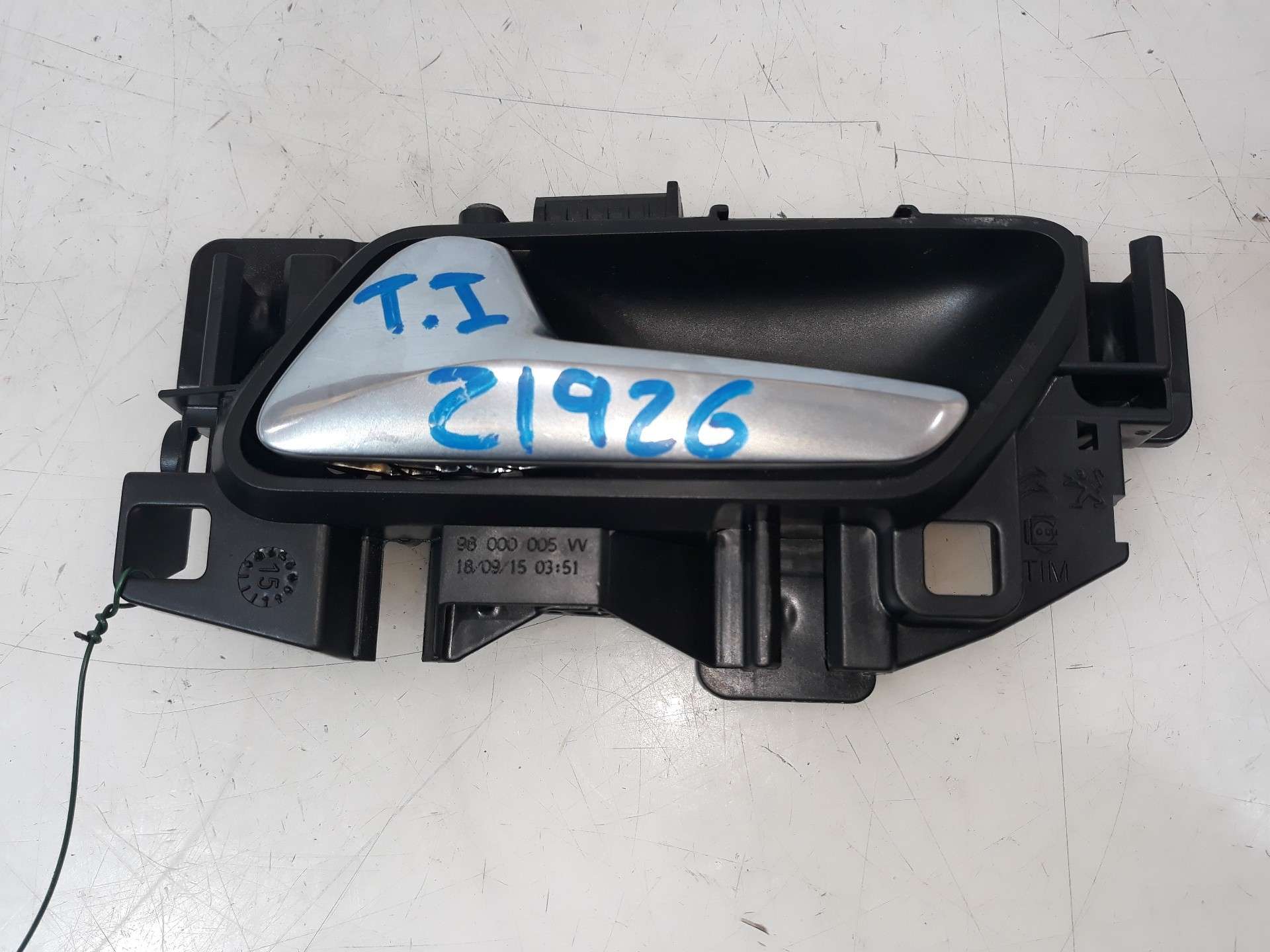 MANETA INTERIOR TRASERA IZQUIERDA PEUGEOT 308 2013- (98201553VV 1501467)